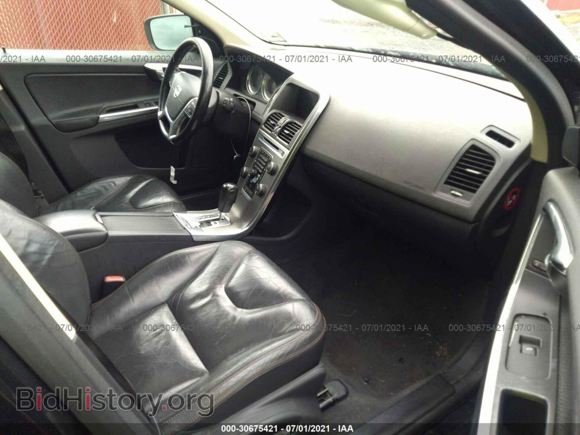 2012 VOLVO XC60 - VIN: YV4940DZ4C2340410 - Фото 5