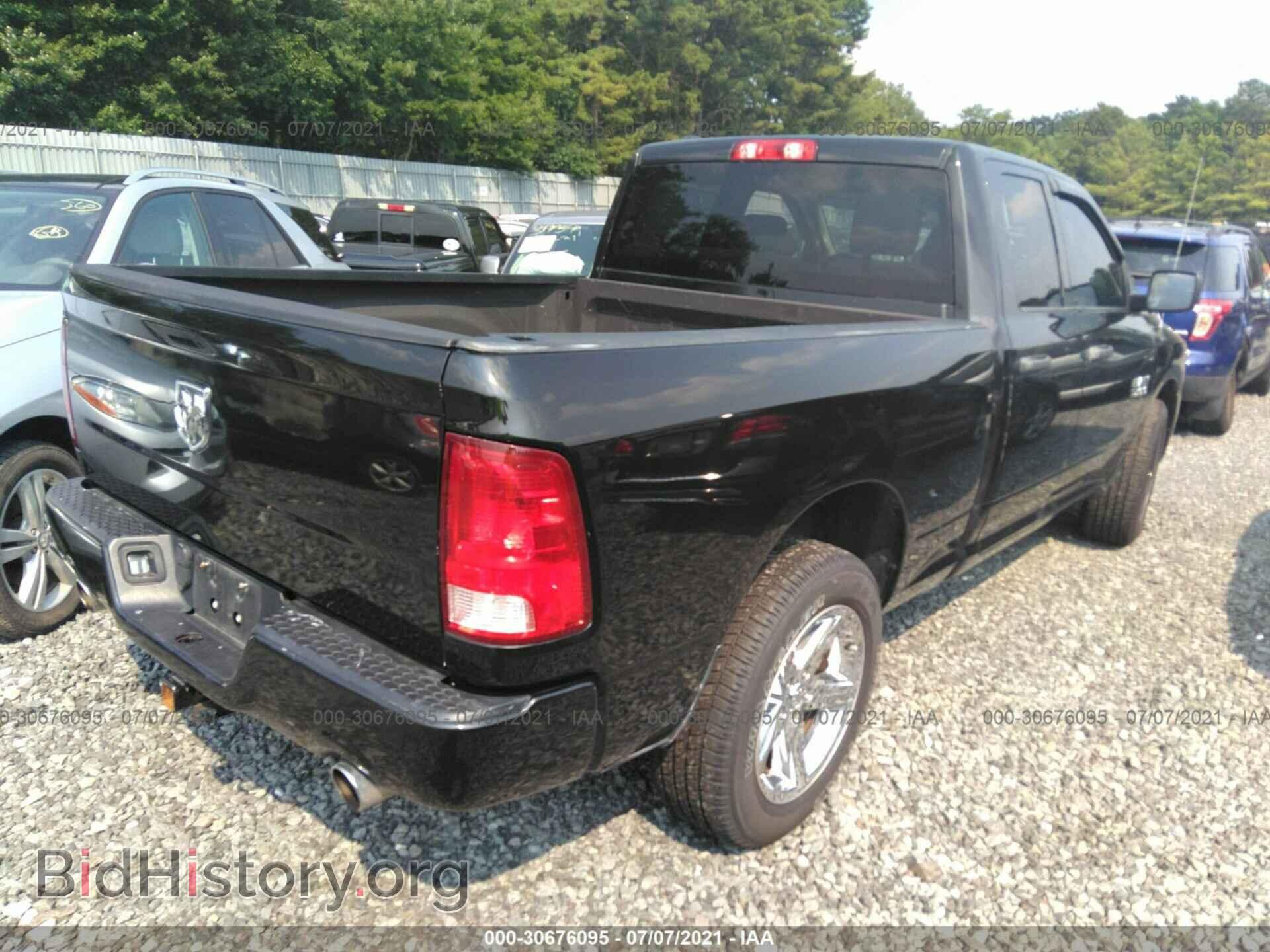 2017 RAM 1500 - VIN: 1C6RR7FTXHS811593 - Фото 4
