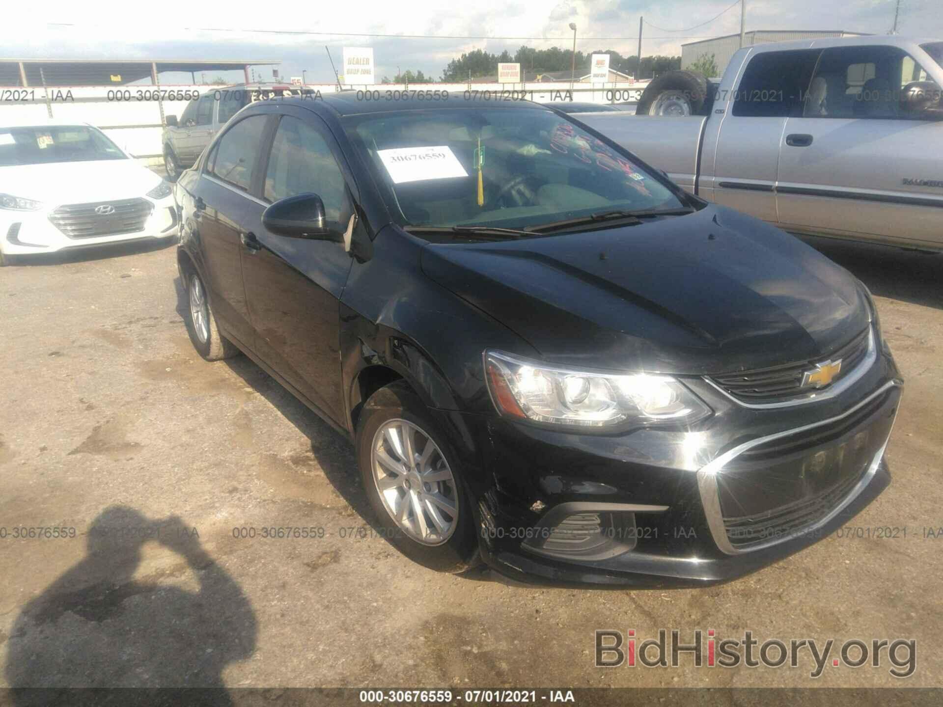 Photo 1G1JD5SH6H4100951 - CHEVROLET SONIC 2017