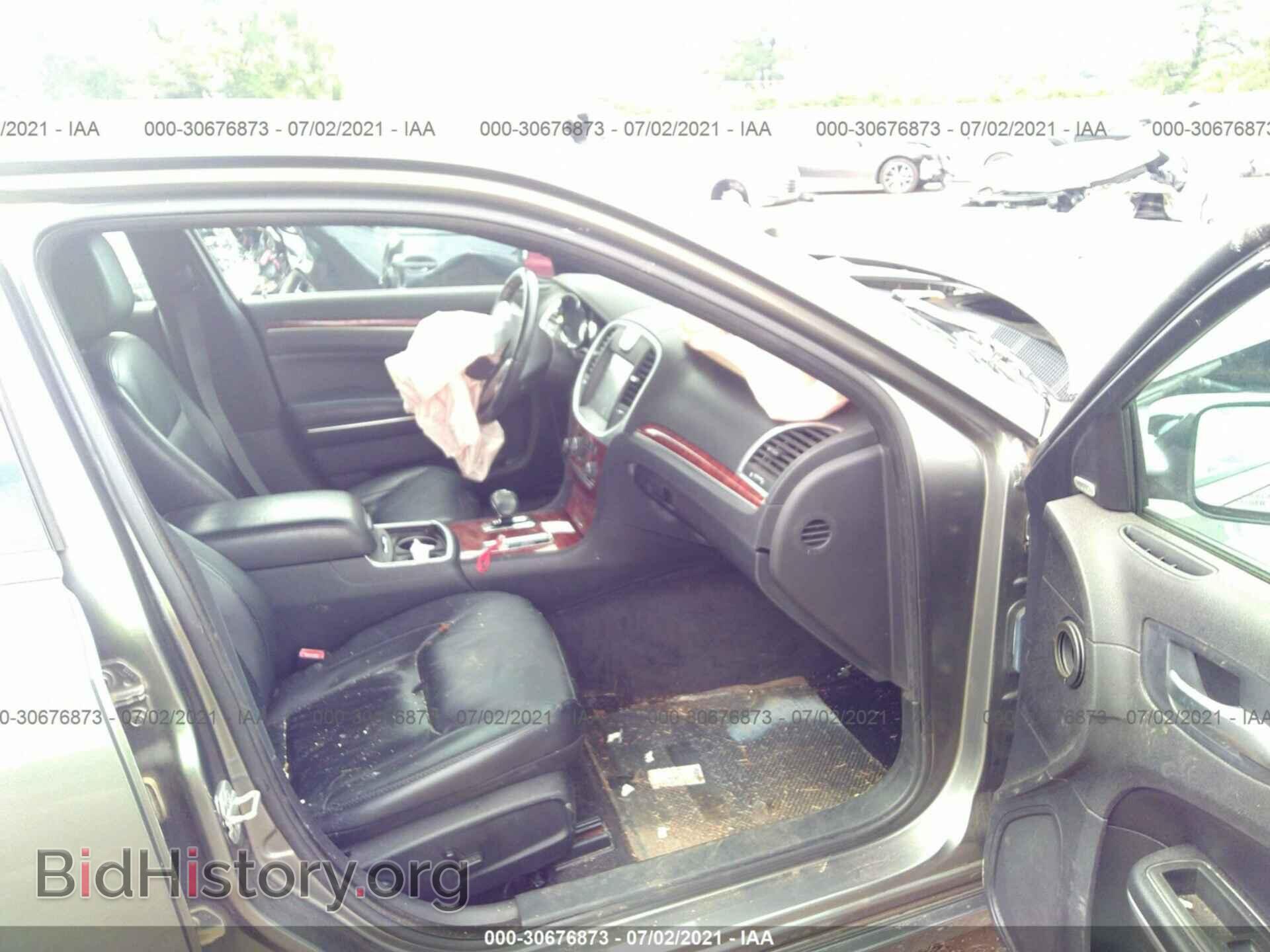 2012 CHRYSLER 300 - VIN: 2C3CCACG1CH195081 - Фото 5