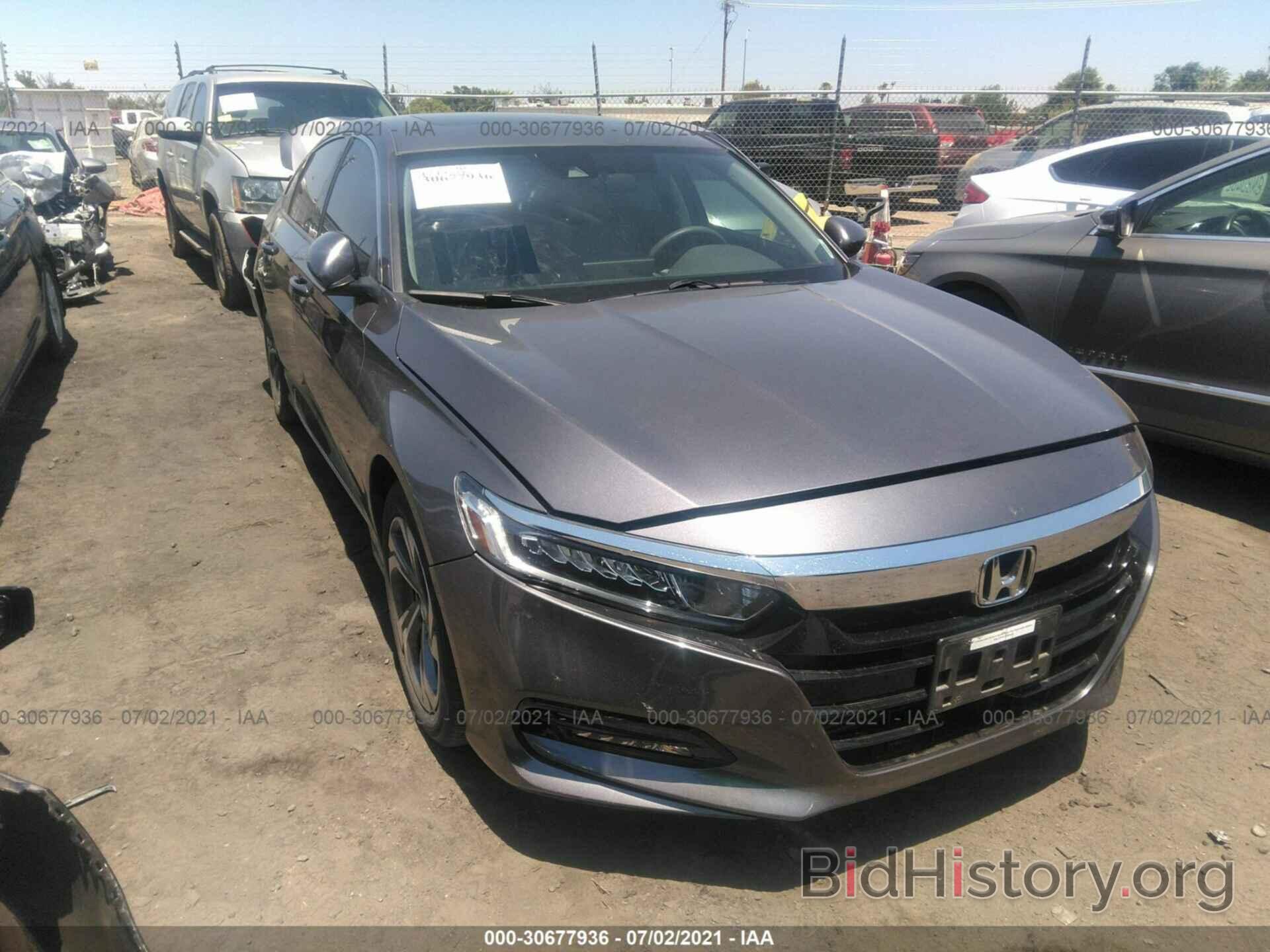 Фотография 1HGCV1F40JA027369 - HONDA ACCORD SEDAN 2018