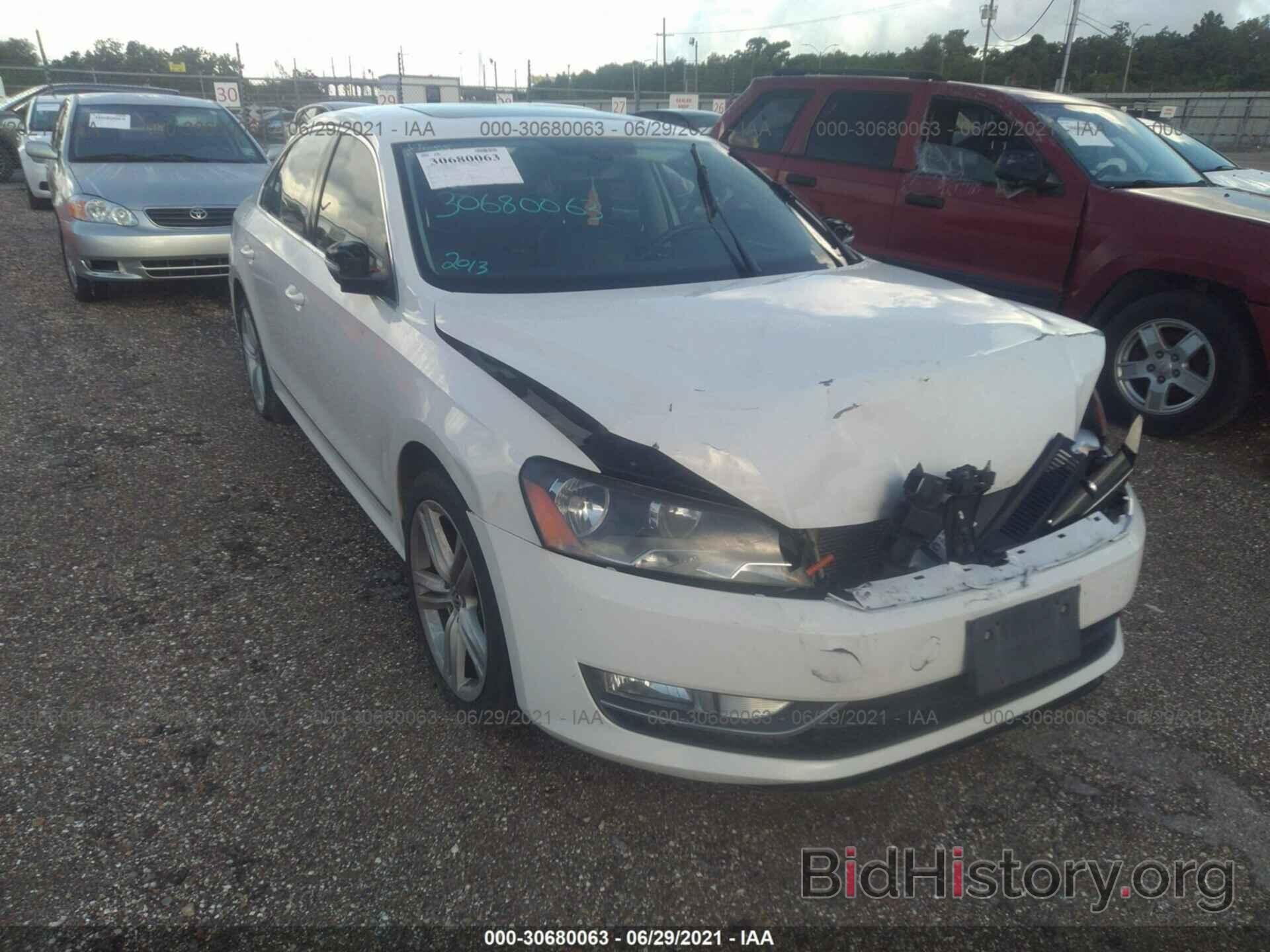 Photo 1VWCM7A30DC024593 - VOLKSWAGEN PASSAT 2013