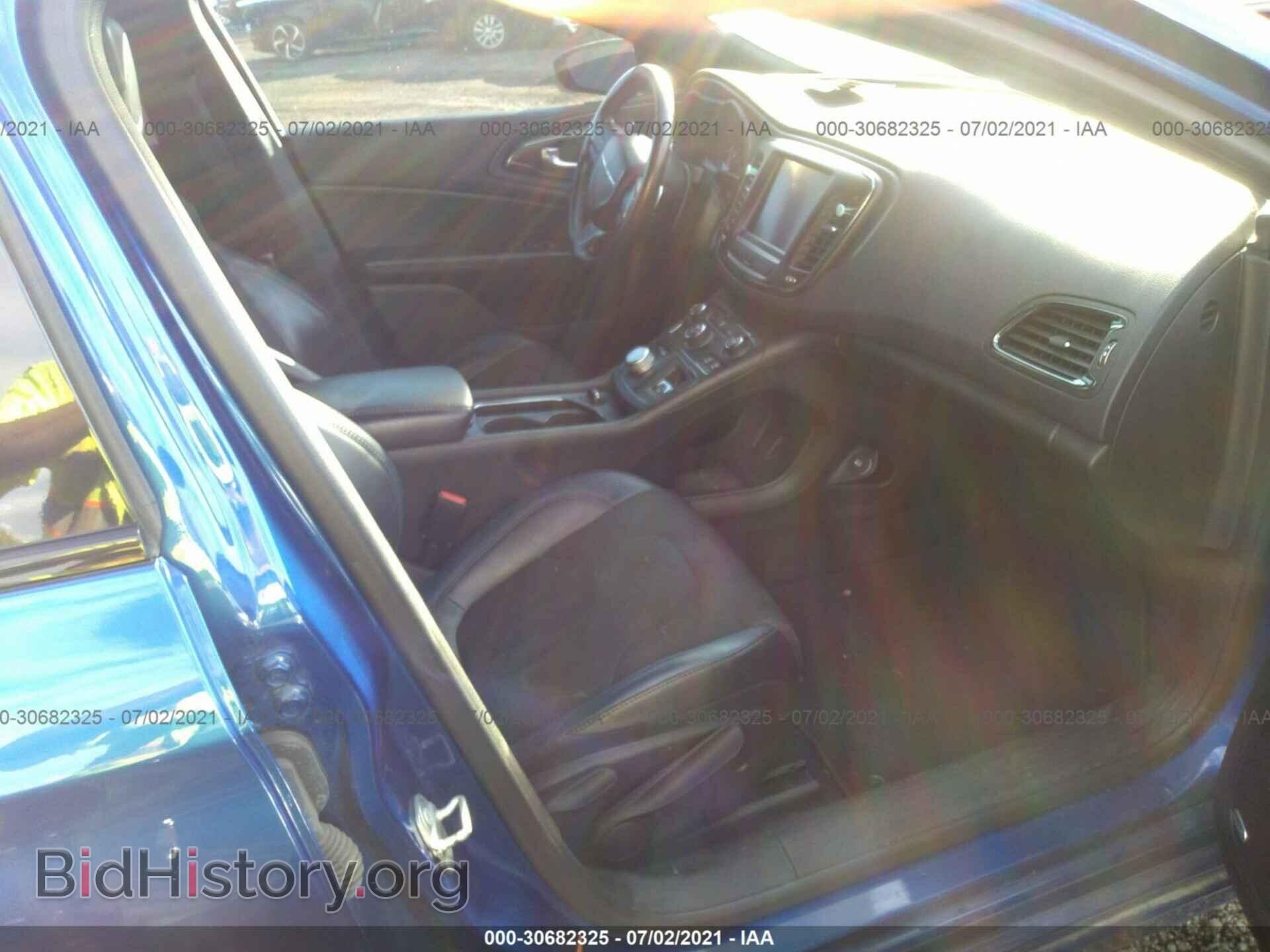 2015 CHRYSLER 200 - VIN: 1C3CCCDG0FN700582 - Photo 5