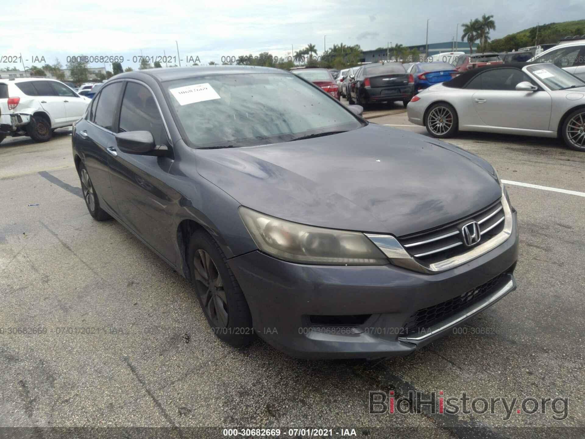 Photo 1HGCR2F39DA157561 - HONDA ACCORD SDN 2013