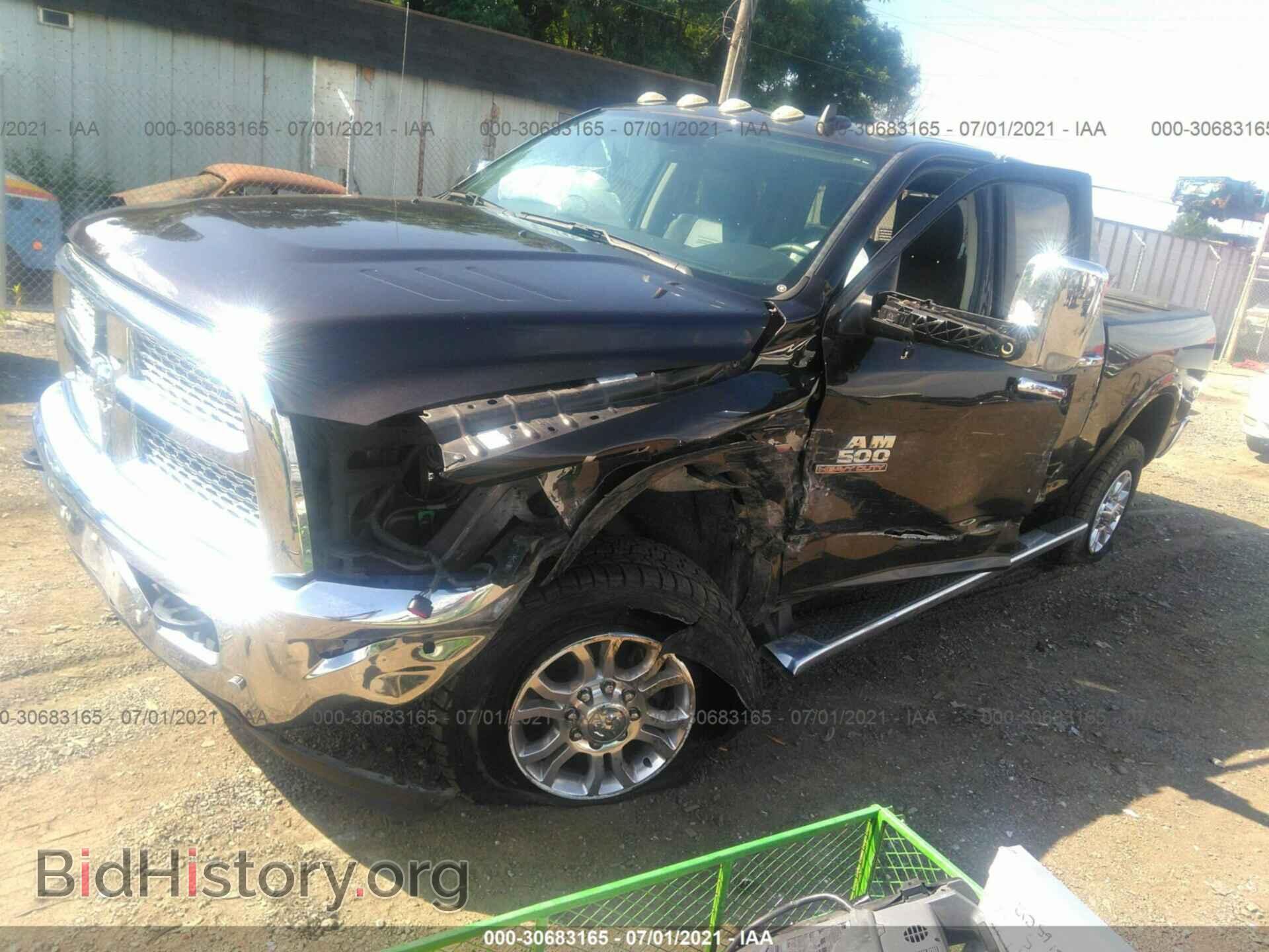 2017 RAM 2500 - VIN: 3C6UR5FL7HG590704 - Фото 2