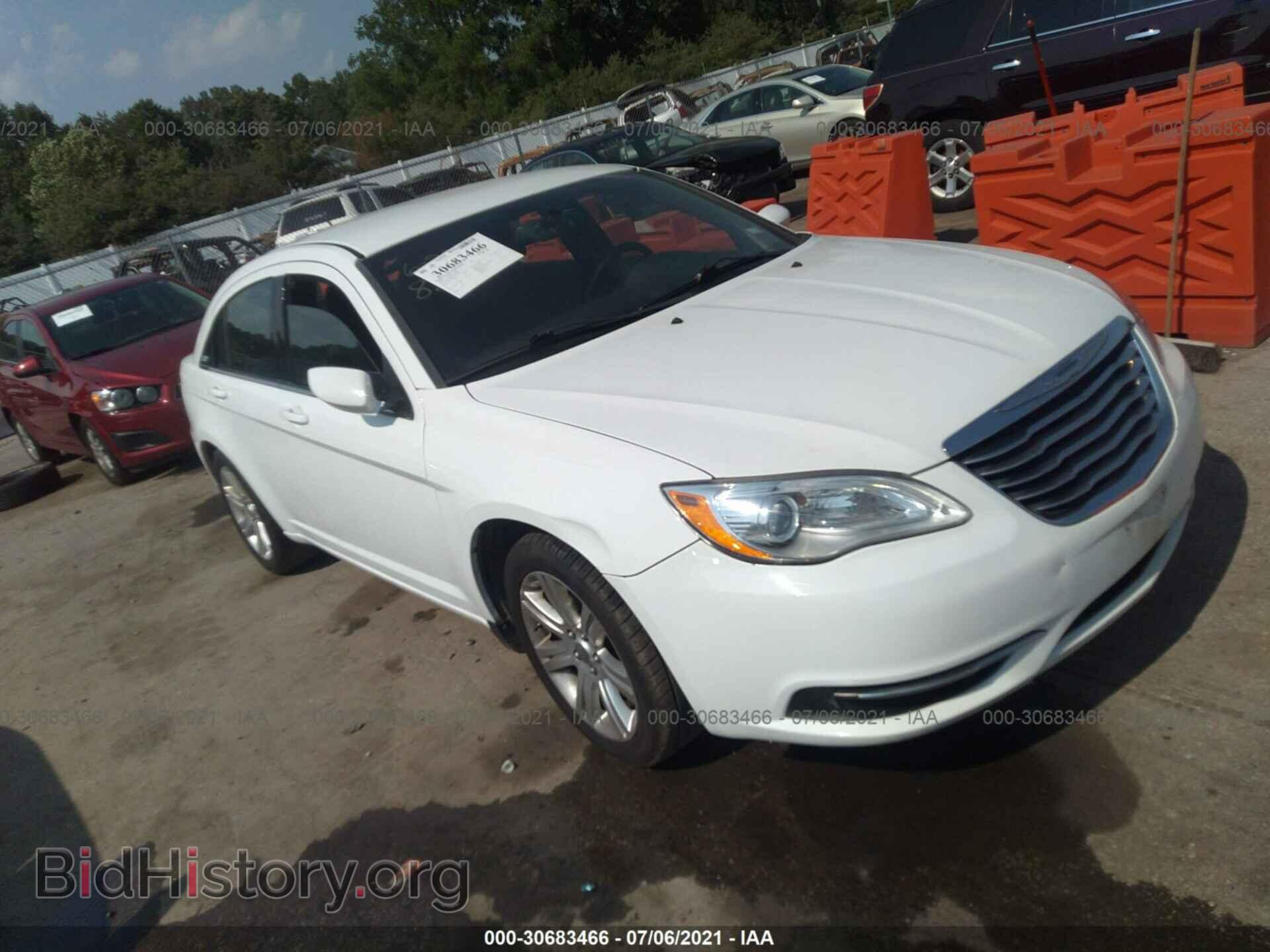 Фотография 1C3CCBBB6DN515645 - CHRYSLER 200 2013