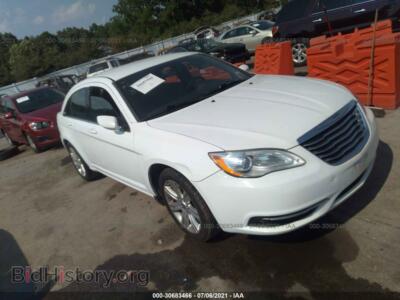 2013 Chrysler 200 Touring, белый — VIN 1C3CCBBB6DN515645, IAAI