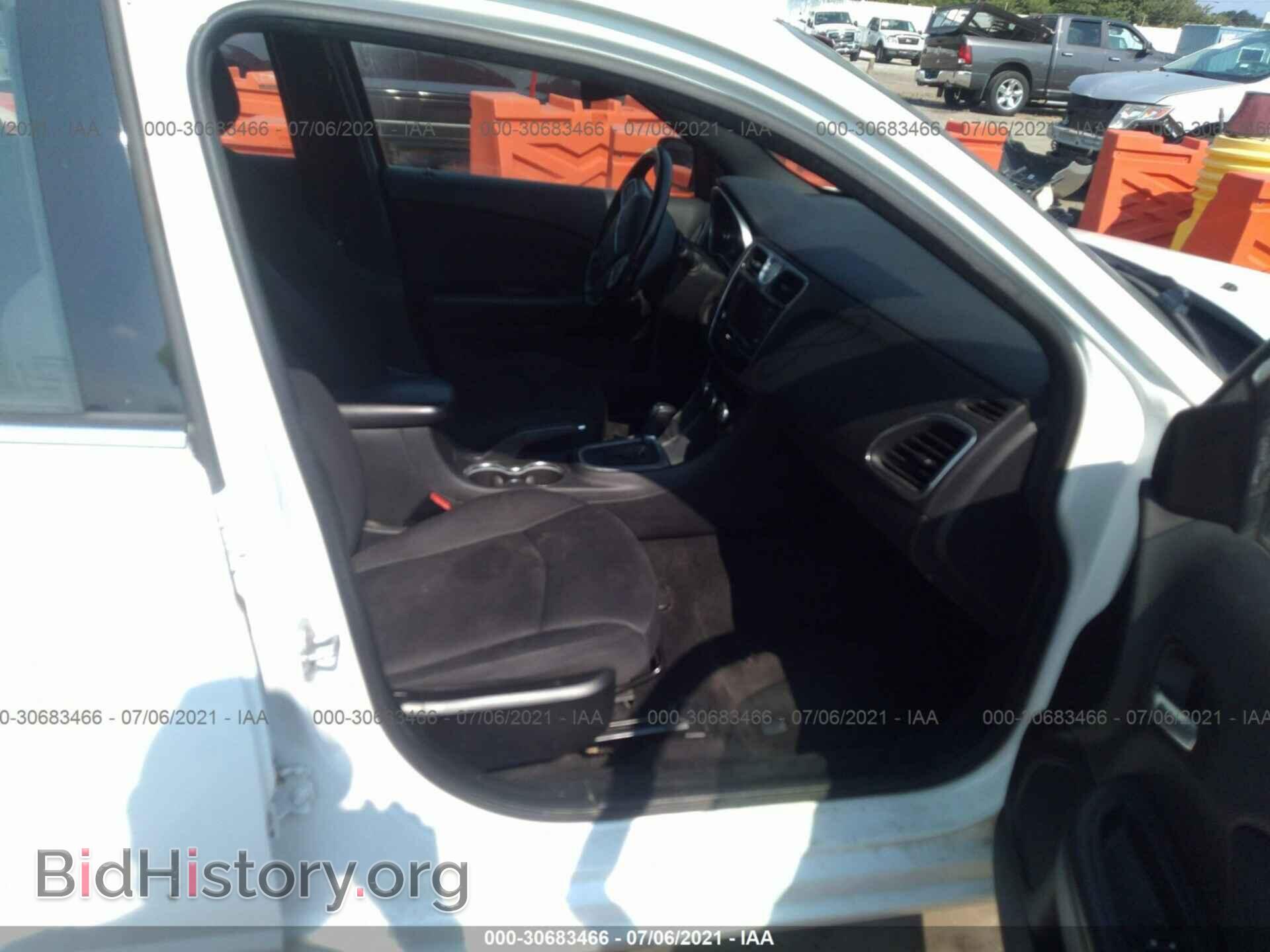 2013 CHRYSLER 200 - VIN: 1C3CCBBB6DN515645 - Photo 5