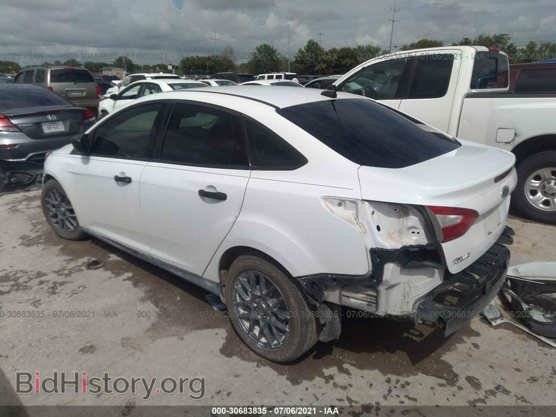 2012 FORD FOCUS - VIN: 1FAHP3E28CL400357 - Photo 3