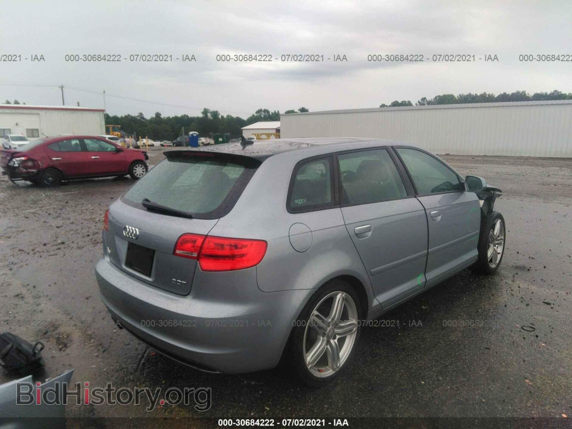 2012 AUDI A3 - VIN: WAUBEAFM0CA146145 - Фото 4
