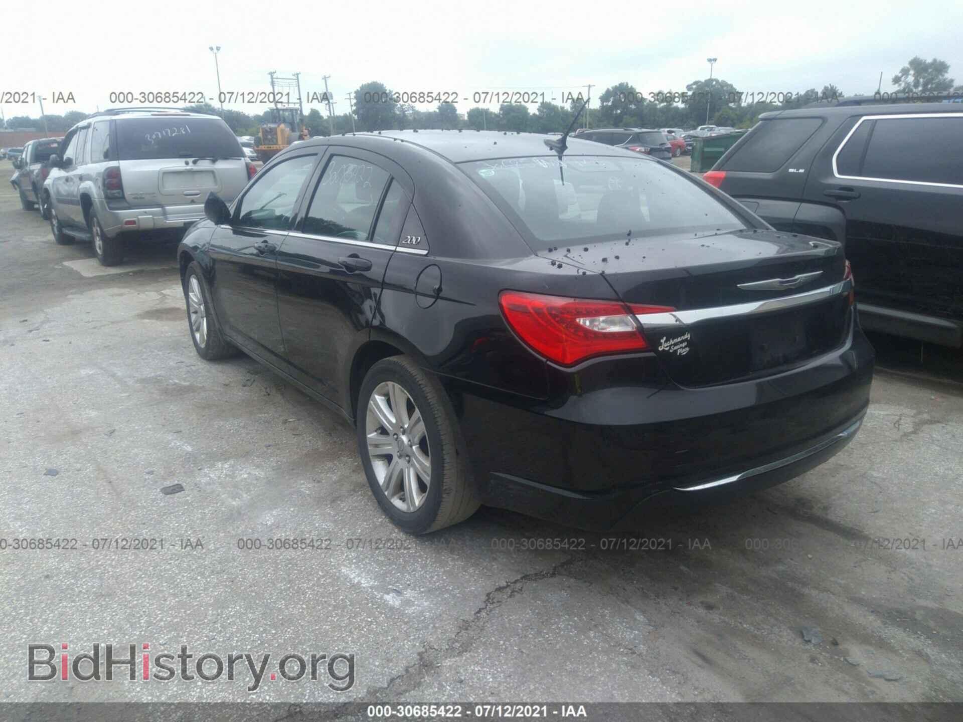 2013 CHRYSLER 200 - VIN: 1C3CCBBB3DN734935 - Фото 3