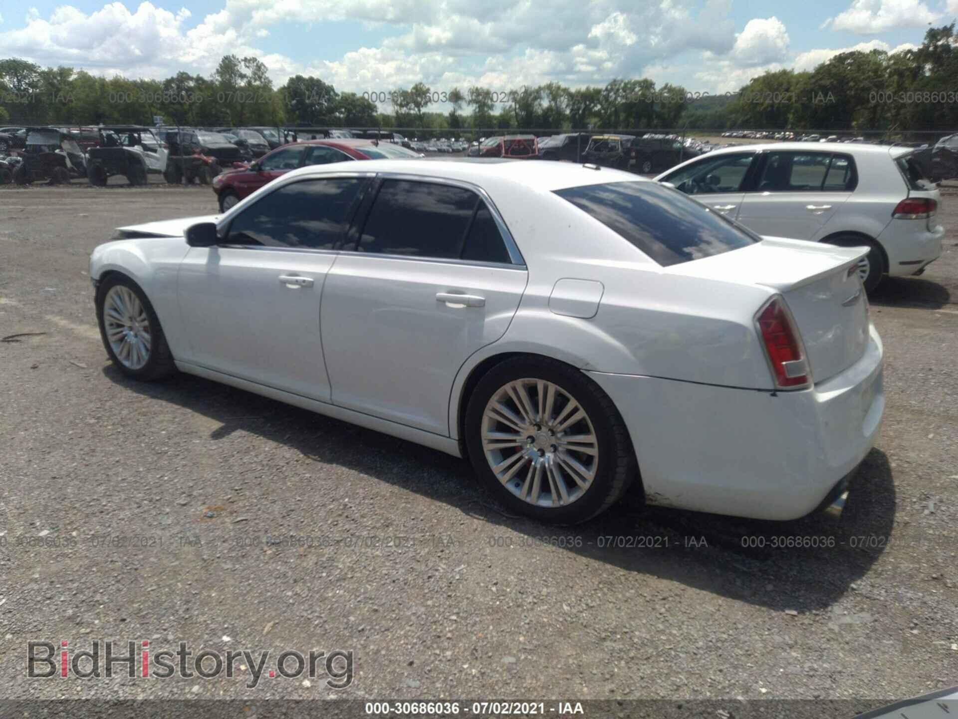 2012 CHRYSLER 300 - VIN: 2C3CCAFJ4CH802176 - Фото 3