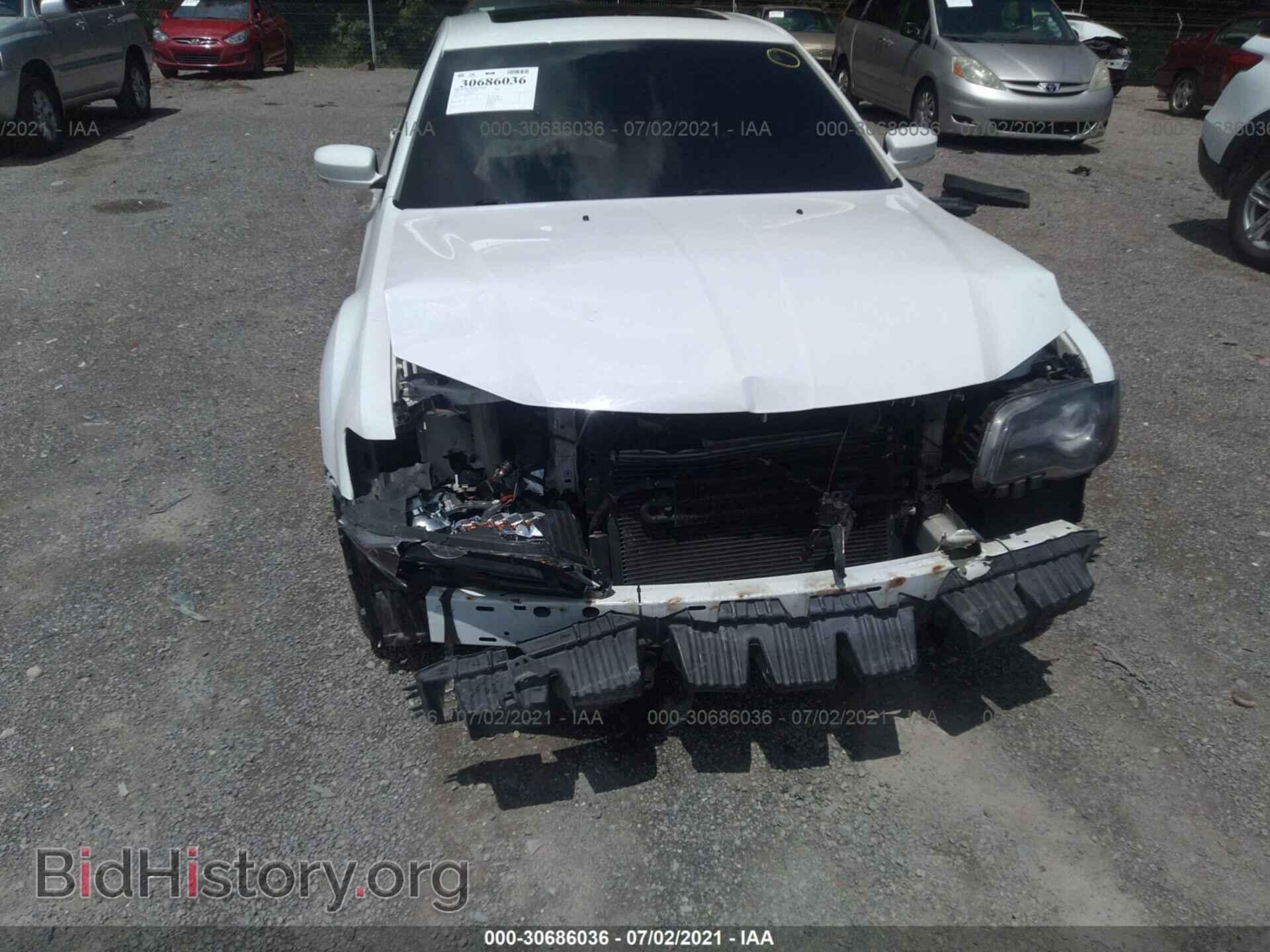2012 CHRYSLER 300 - VIN: 2C3CCAFJ4CH802176 - Фото 6