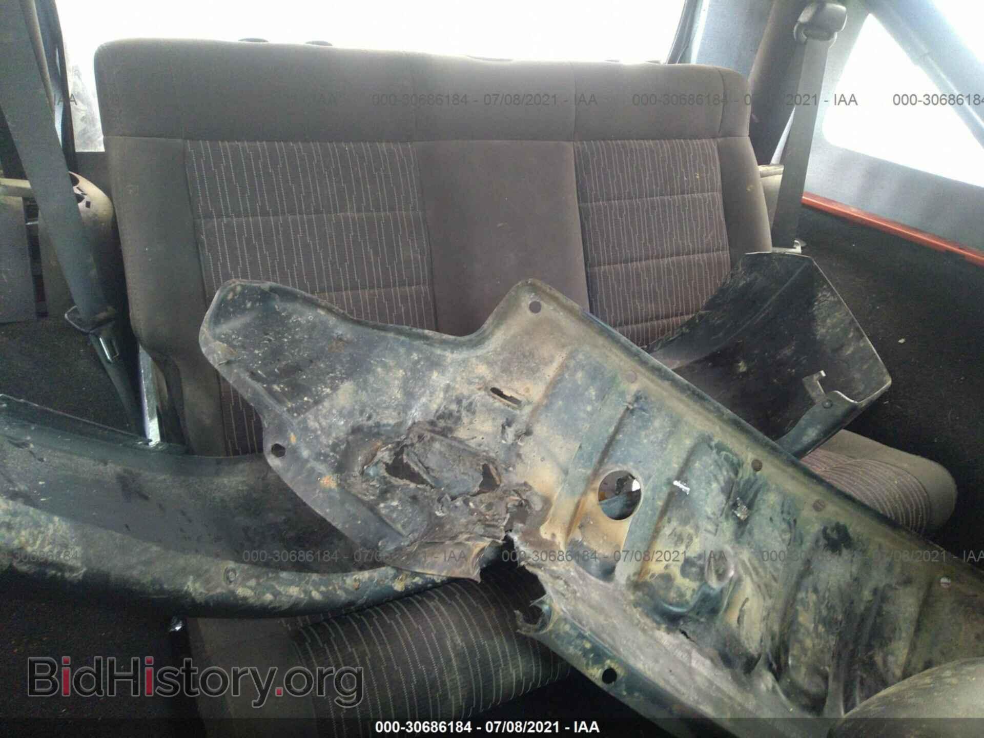 2011 JEEP WRANGLER - VIN: 1J4AA2D16BL618385 - Фото 8
