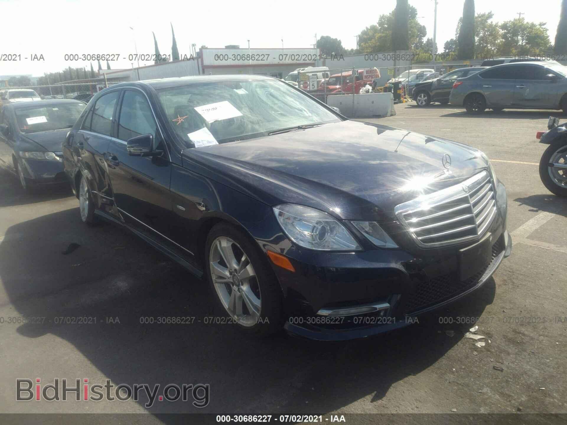 Photo WDDHF5KB6CA573812 - MERCEDES-BENZ E-CLASS 2012
