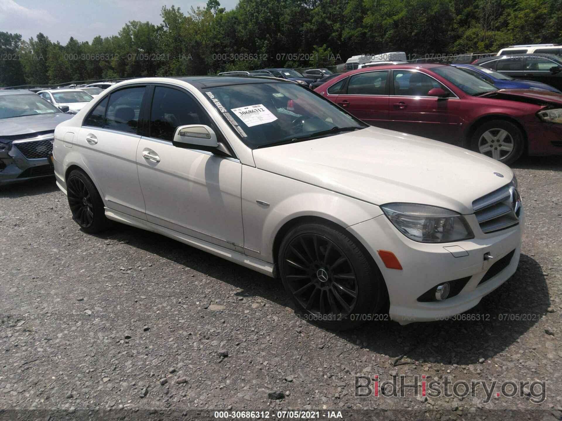 Photo WDDGF81X09F211335 - MERCEDES-BENZ C-CLASS 2009