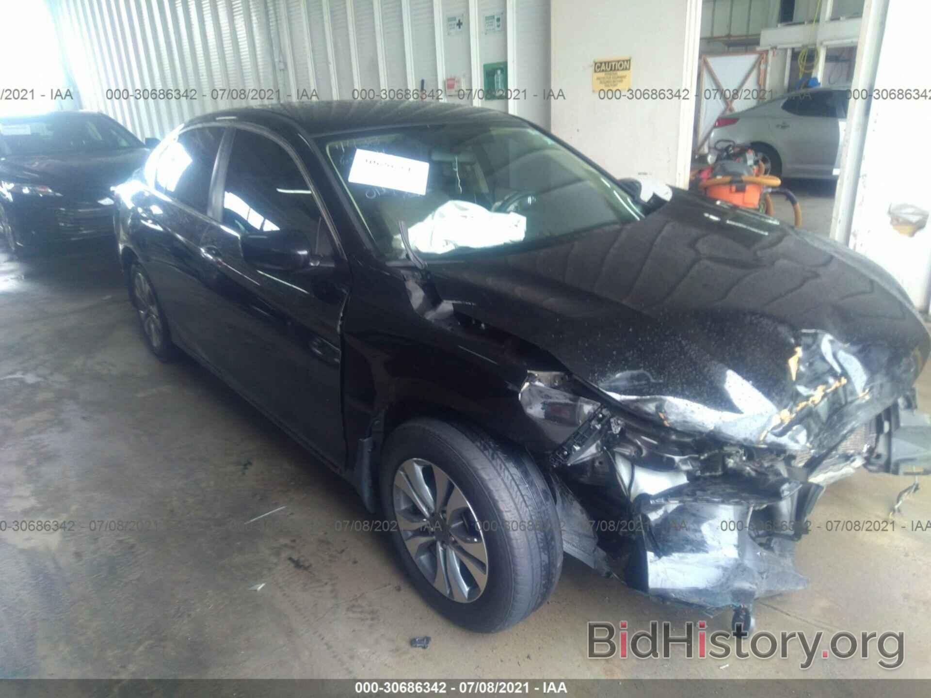 Photo 1HGCR2F36FA243381 - HONDA ACCORD SEDAN 2015