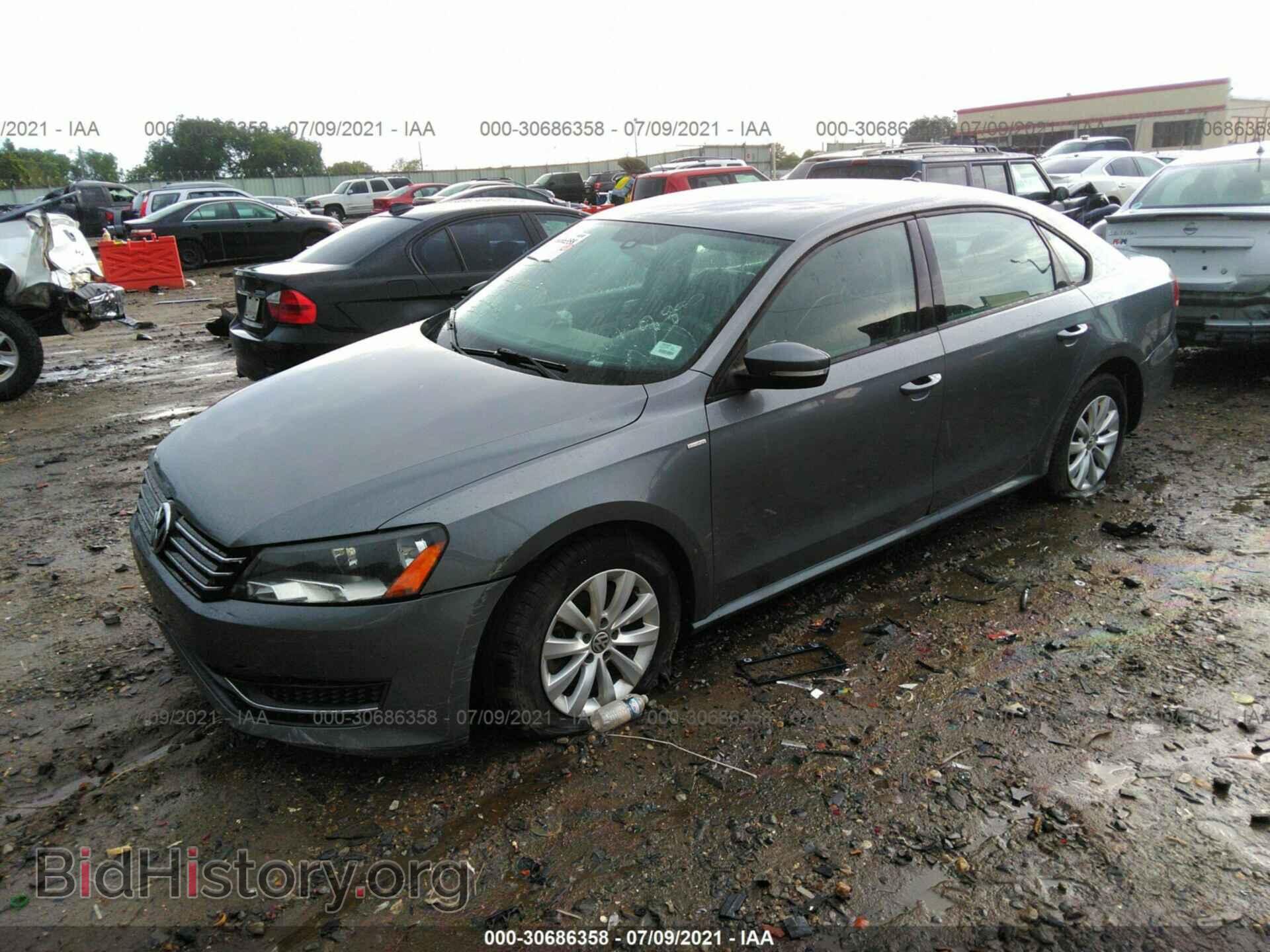 2014 VOLKSWAGEN PASSAT - VIN: 1VWAT7A35EC099060 - Фото 2