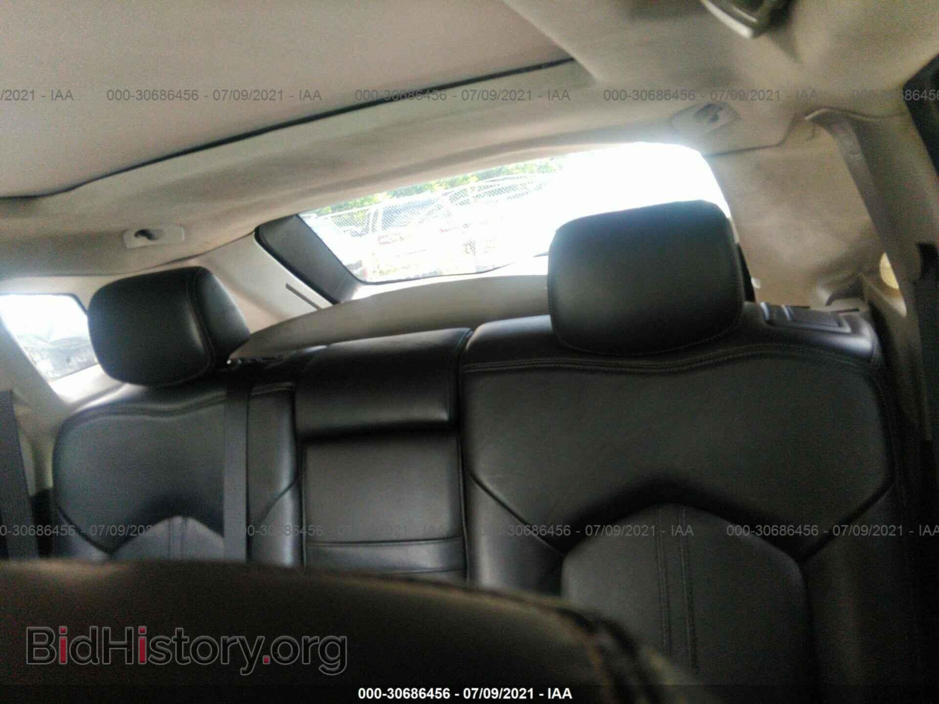 2012 CADILLAC SRX - VIN: 3GYFNDE38CS572172 - Photo 8