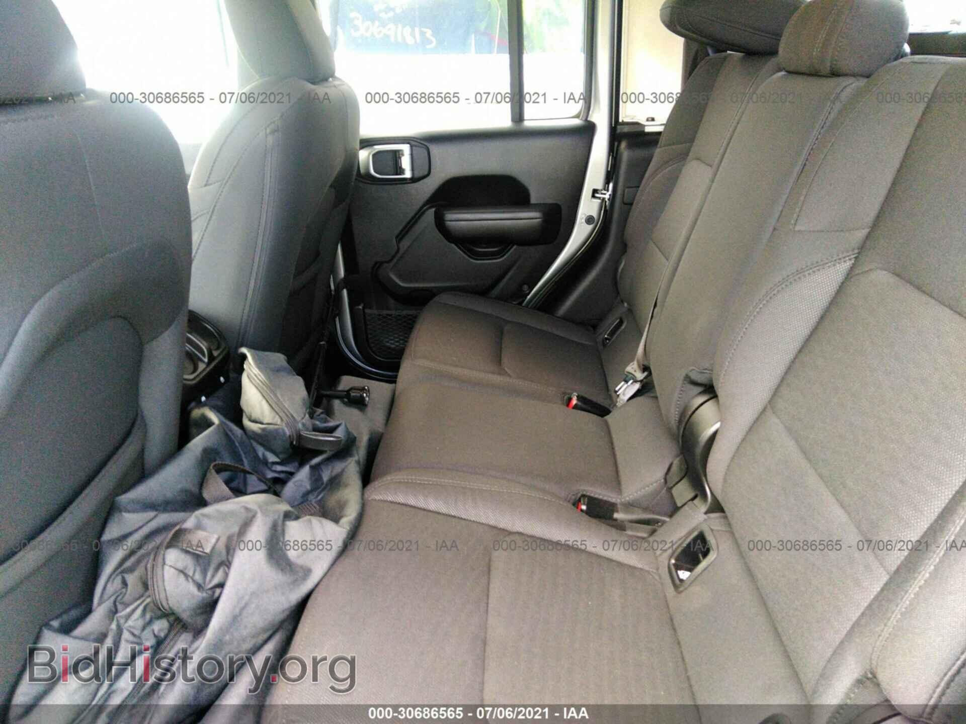 2020 JEEP GLADIATOR - VIN: 1C6HJTAG6LL117427 - Фото 8