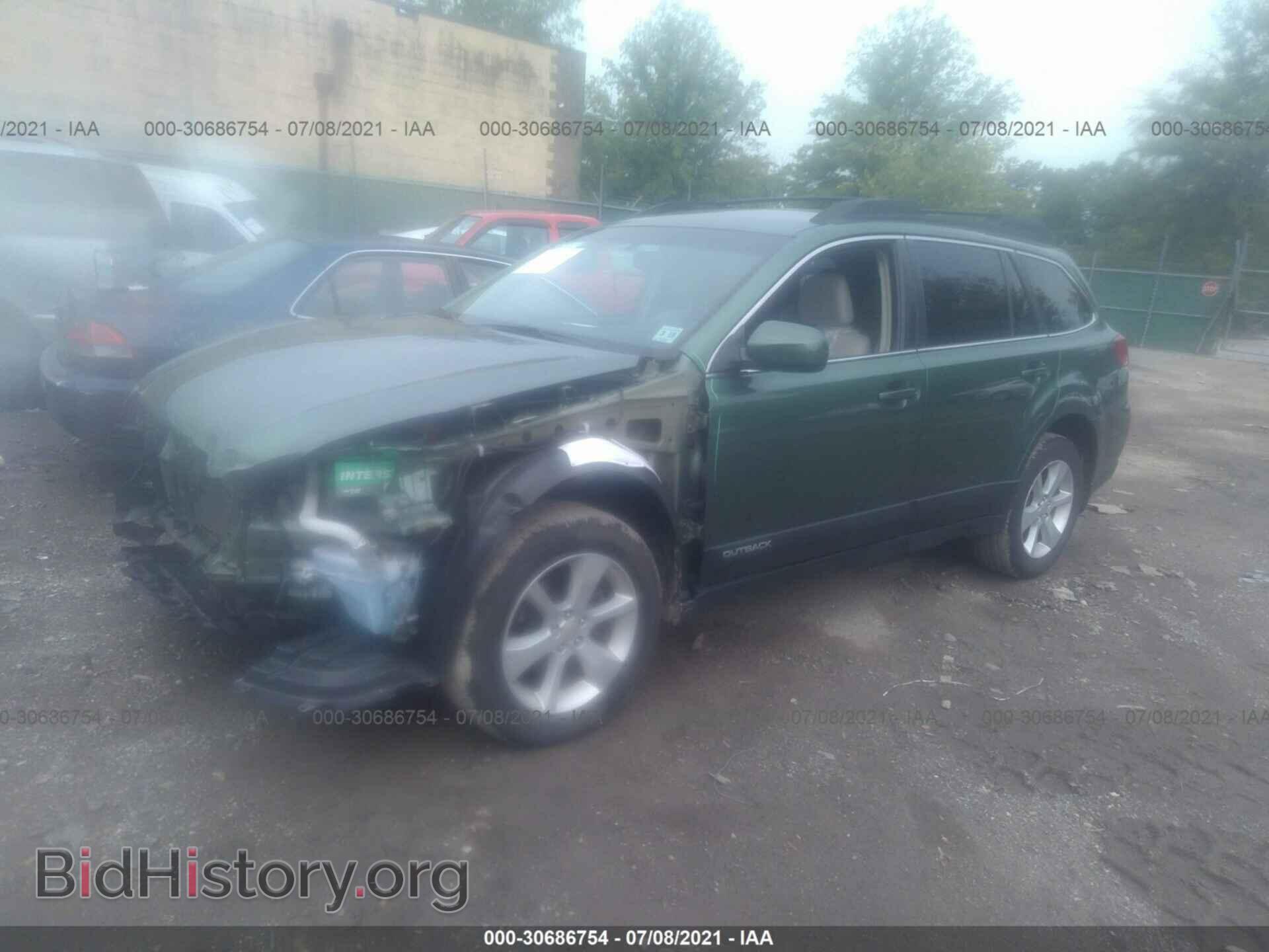 2014 SUBARU OUTBACK - VIN: 4S4BRBCC6E3205582 - Фото 2