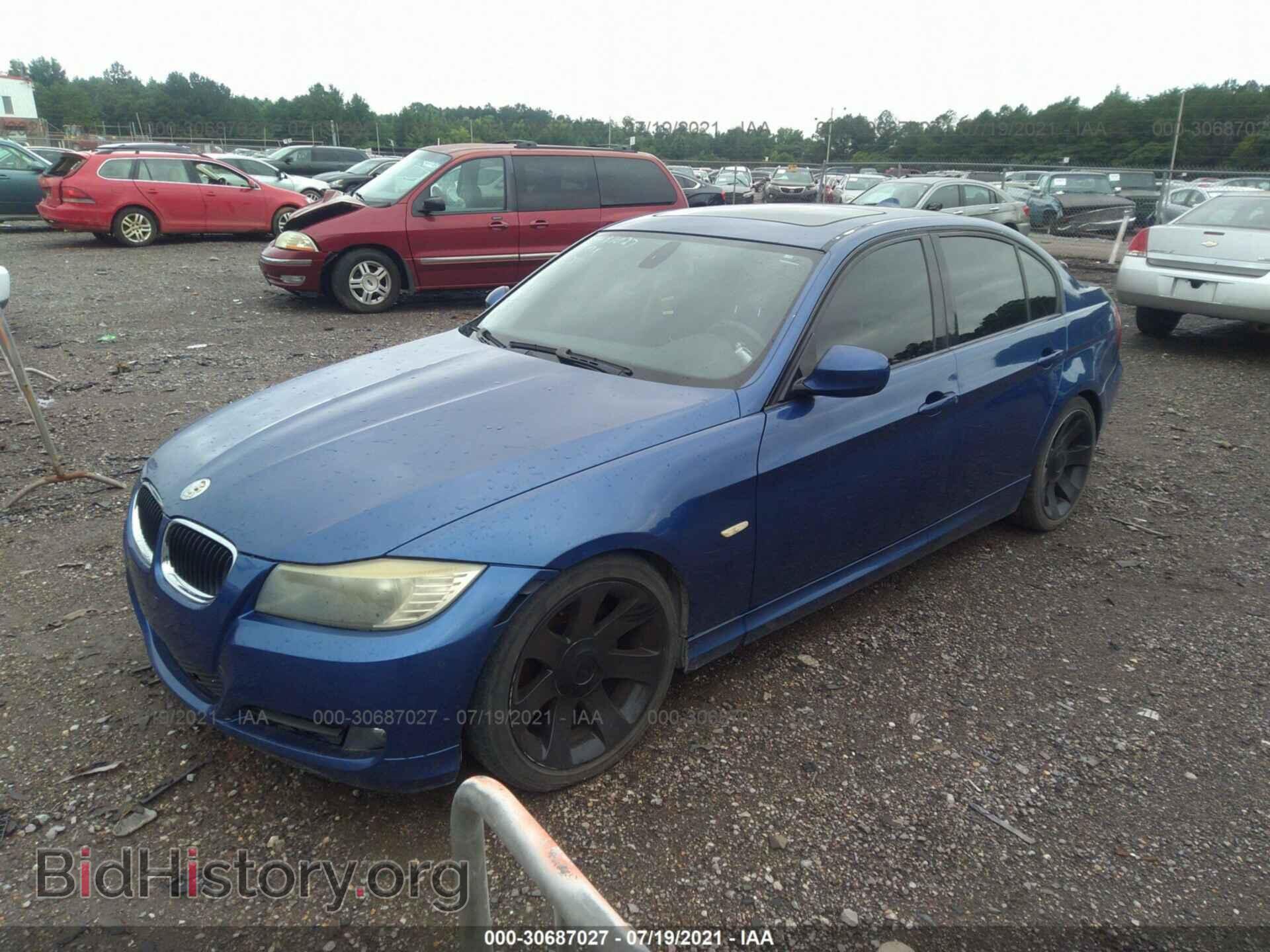 2009 BMW 3 SERIES - VIN: WBAPH77509NM29041 - Фото 2