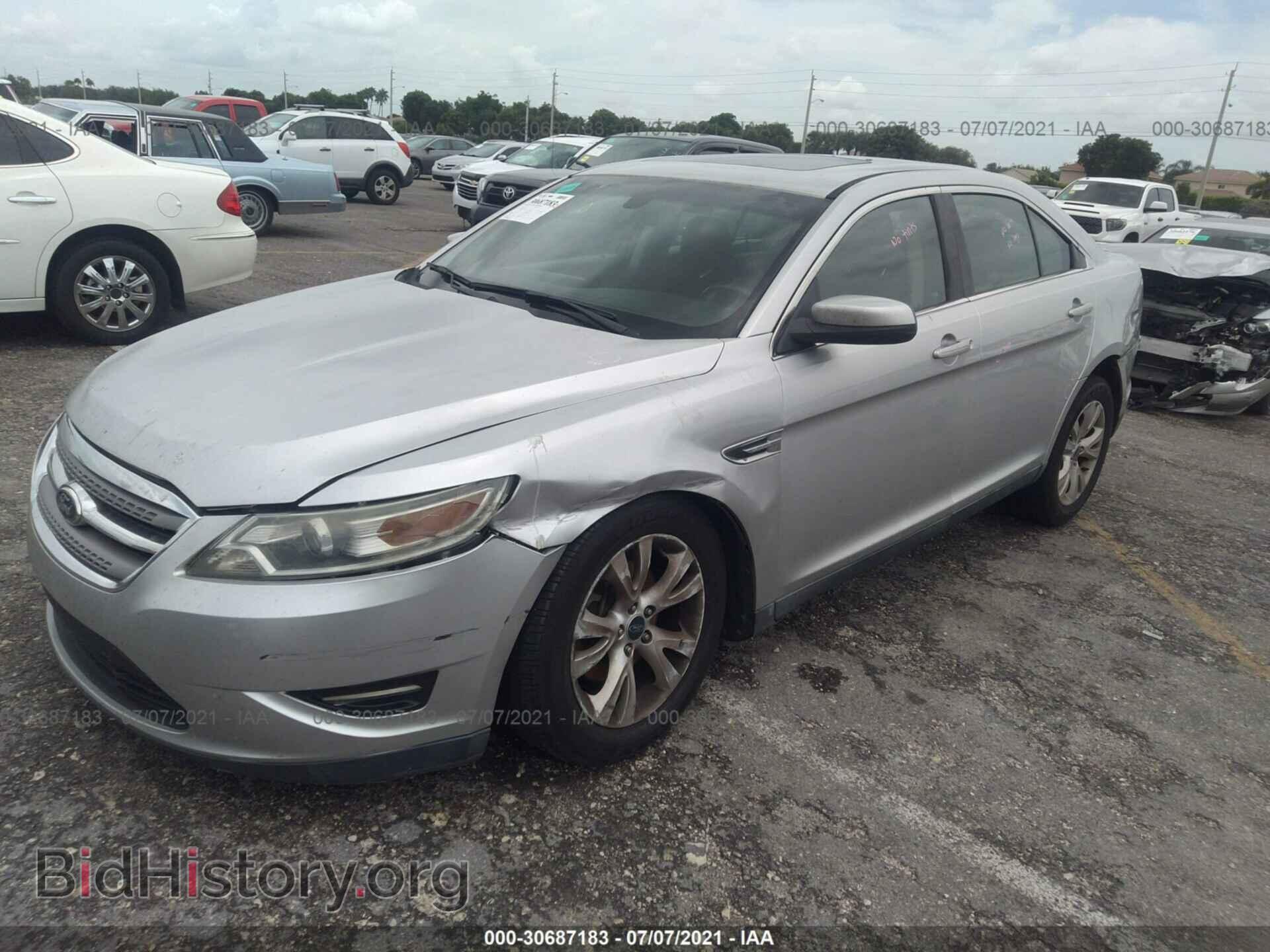 2011 FORD TAURUS - VIN: 1FAHP2HW9BG142351 - Photo 2