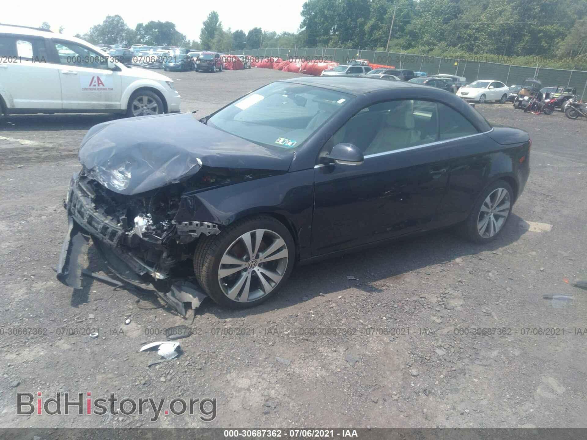 2008 VOLKSWAGEN EOS - VIN: WVWDB71F08V004152 - Фото 2