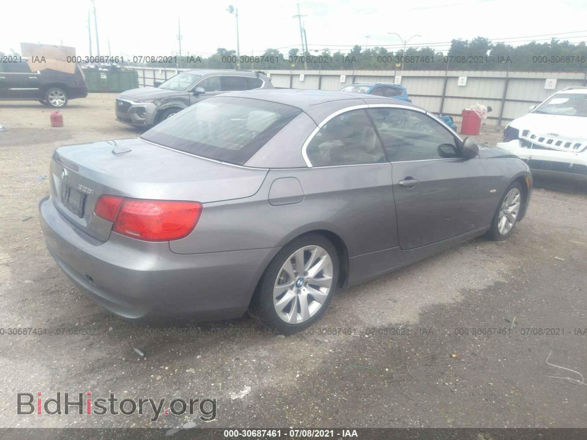 2012 BMW 3 SERIES - VIN: WBADW3C52CE821663 - Photo 4