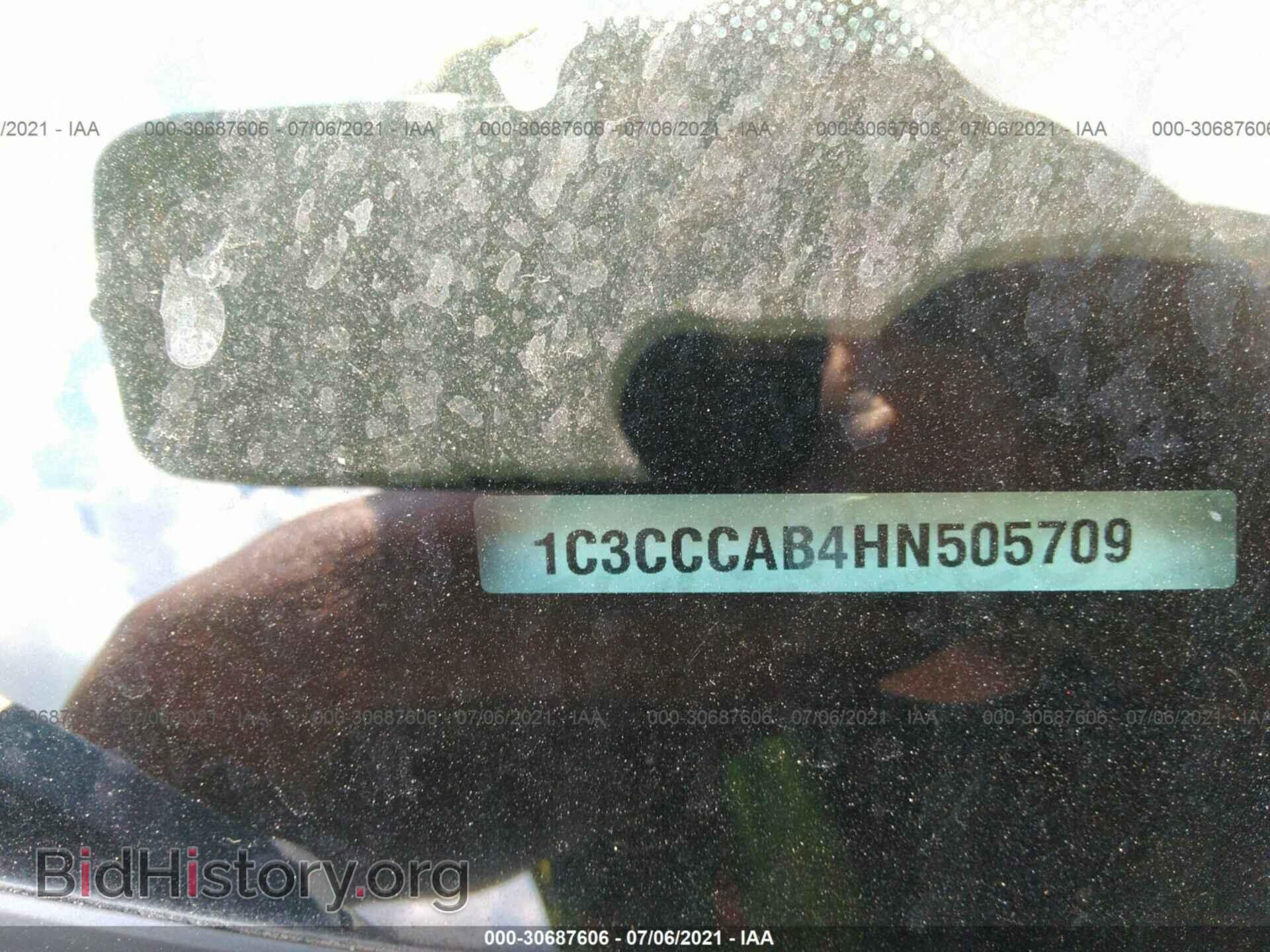 2017 CHRYSLER 200 - VIN: 1C3CCCAB4HN505709 - Фото 9