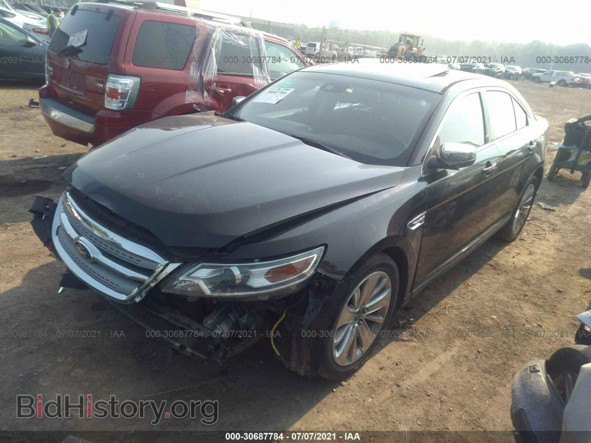 2011 FORD TAURUS - VIN: 1FAHP2FW2BG174349 - Фото 2