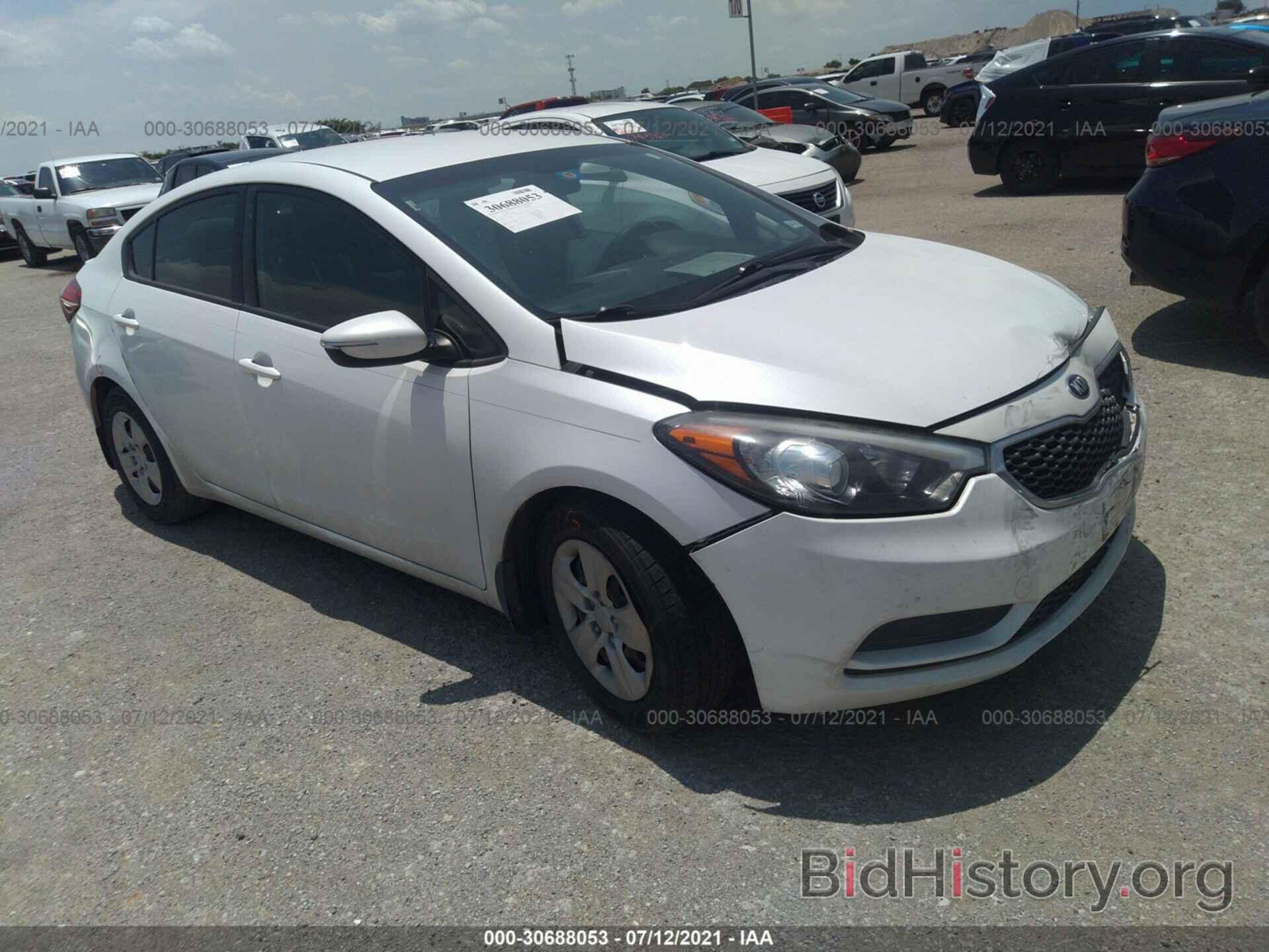 Photo KNAFX4A6XF5315140 - KIA FORTE 2015