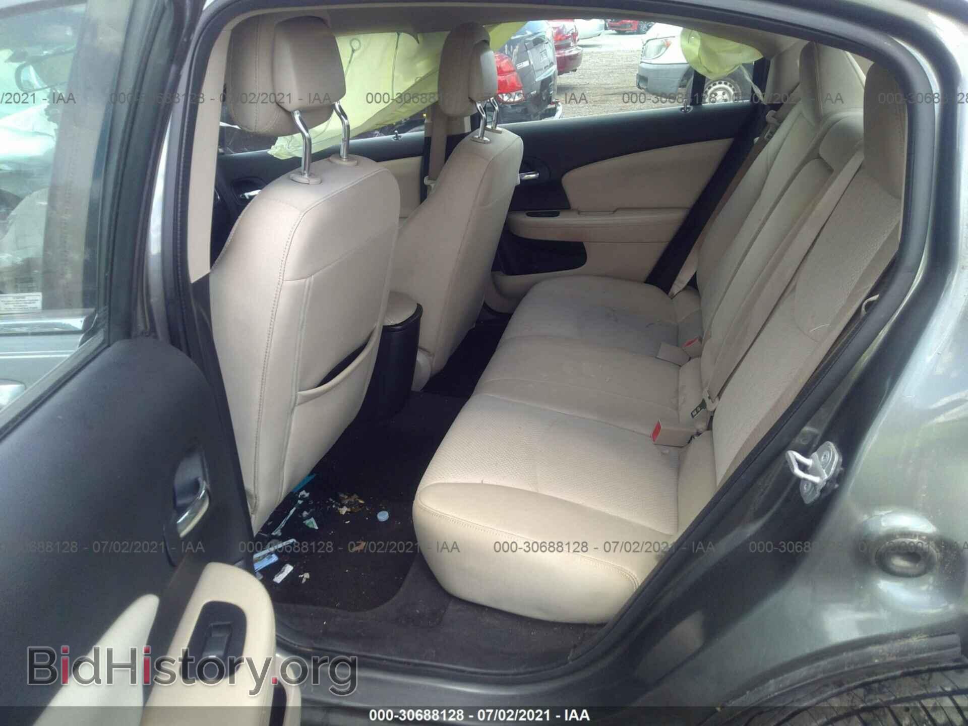 2012 CHRYSLER 200 - VIN: 1C3CCBAB3CN204738 - Фото 8