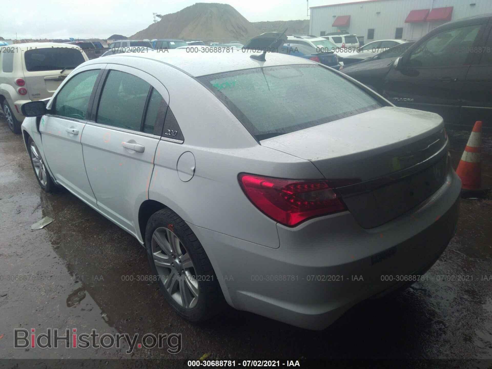 2012 CHRYSLER 200 - VIN: 1C3CCBBB7CN146485 - Фото 3