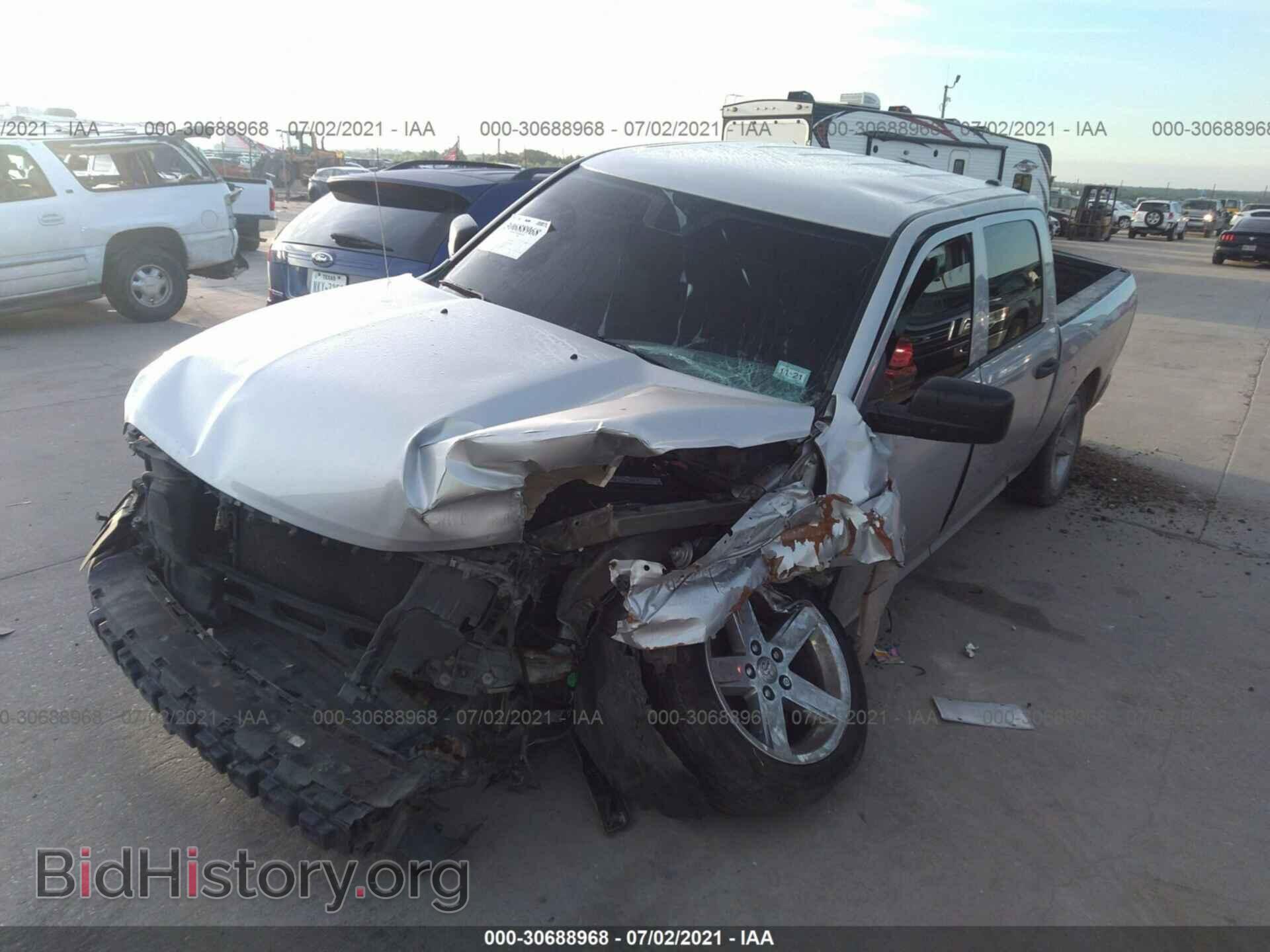 2013 RAM 1500 - VIN: 1C6RR6KT8DS510282 - Фото 2