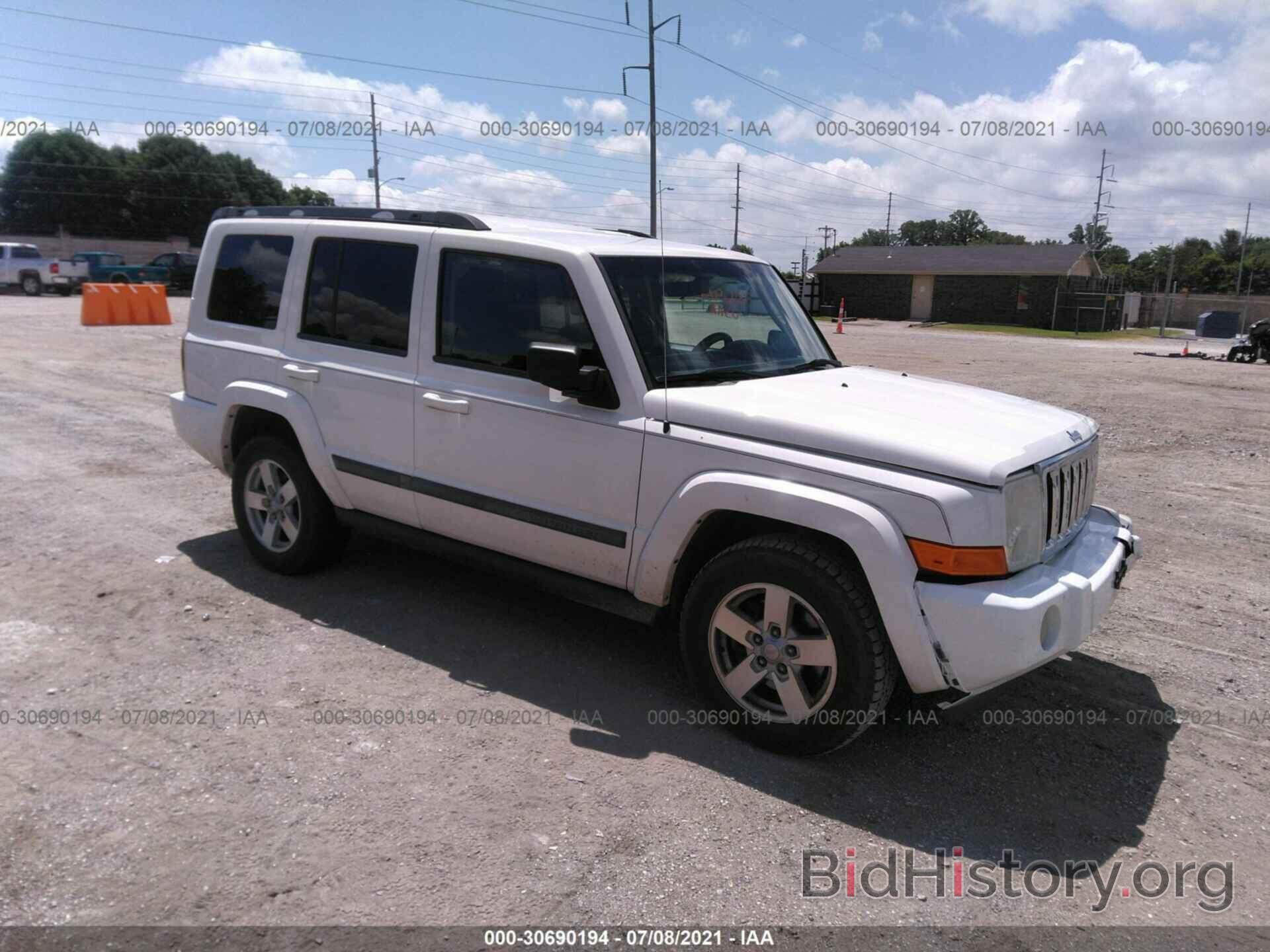 Photo 1J8HH48K38C205873 - JEEP COMMANDER 2008