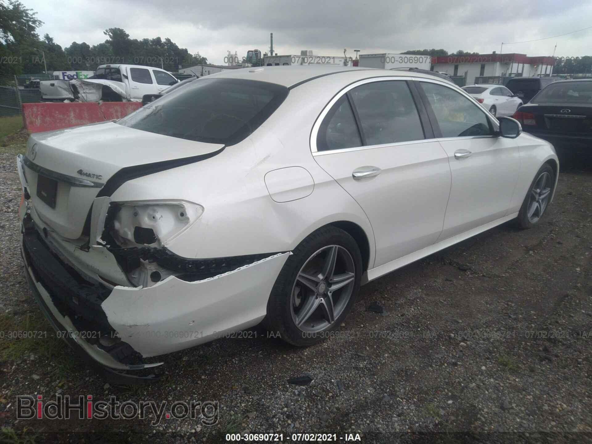 2017 MERCEDES-BENZ E-CLASS - VIN: WDDZF4KB2HA059171 - Фото 4