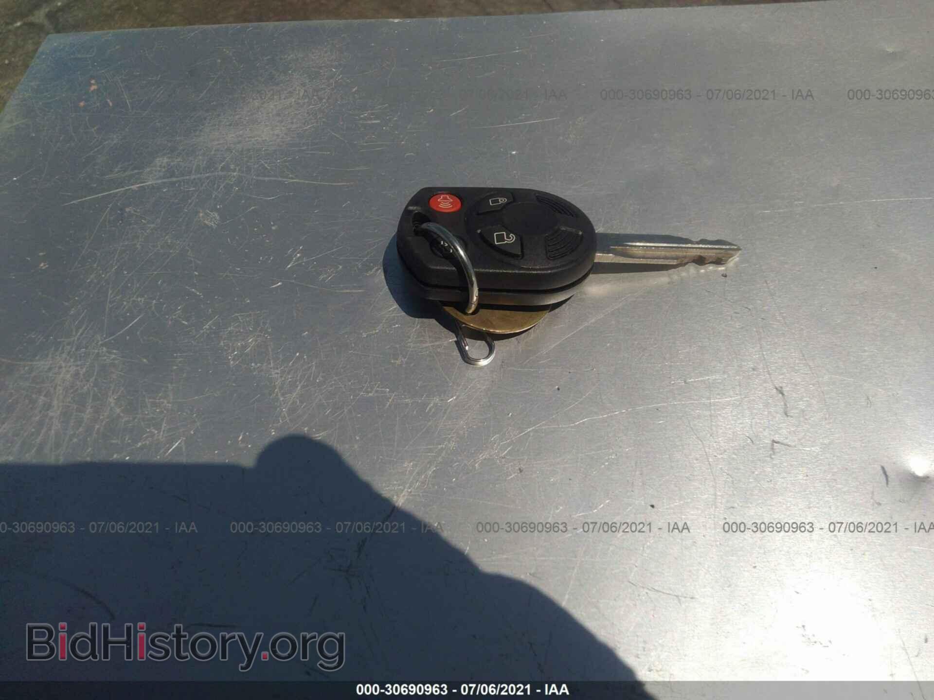 2011 FORD ESCAPE - VIN: 1FMCU0C76BKC23754 - Фото 11