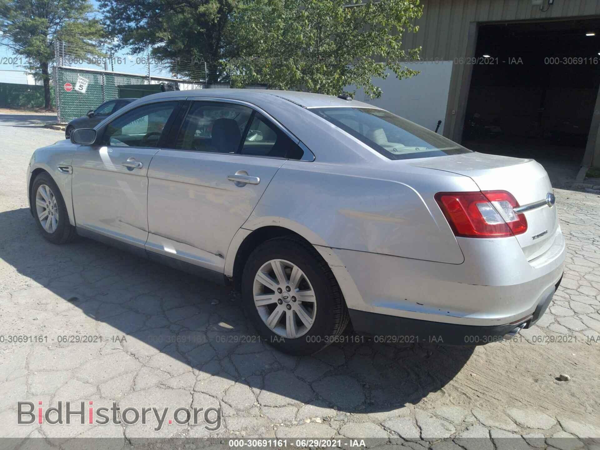 2010 FORD TAURUS - VIN: 1FAHP2DW1AG165997 - Фото 3