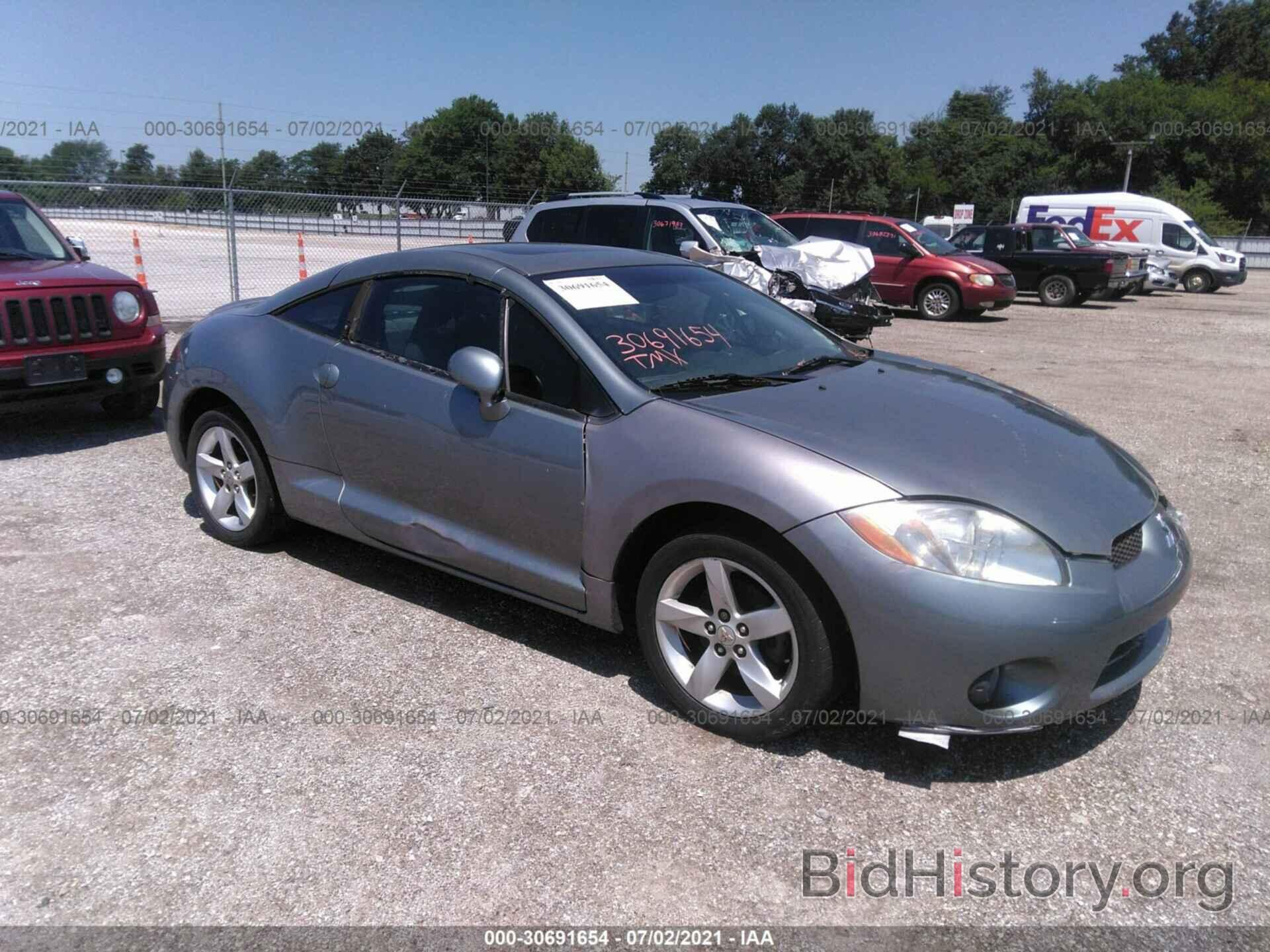 Photo 4A3AK24F77E029157 - MITSUBISHI ECLIPSE 2007