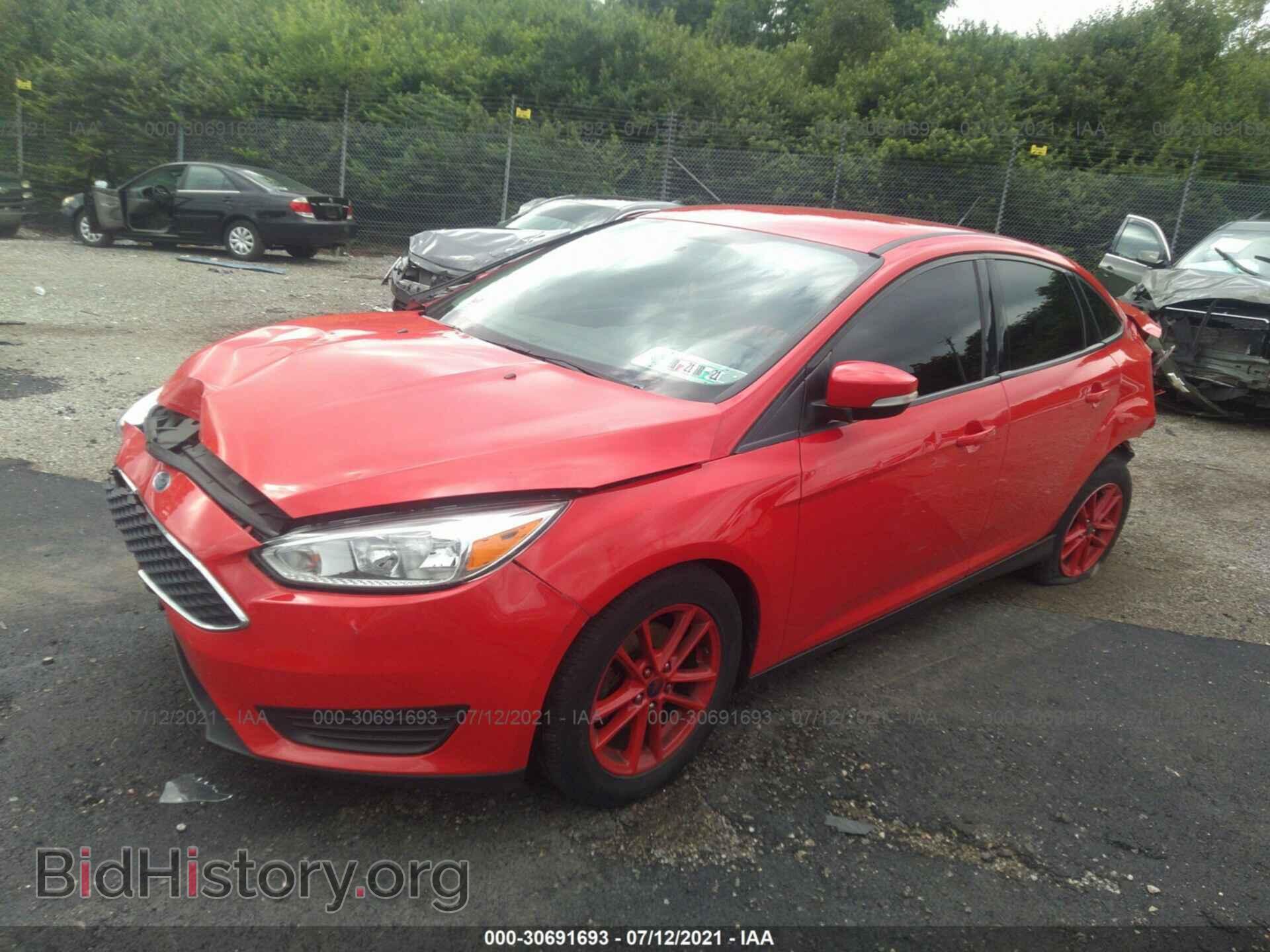 2017 FORD FOCUS - VIN: 1FADP3F25HL271806 - Фото 2