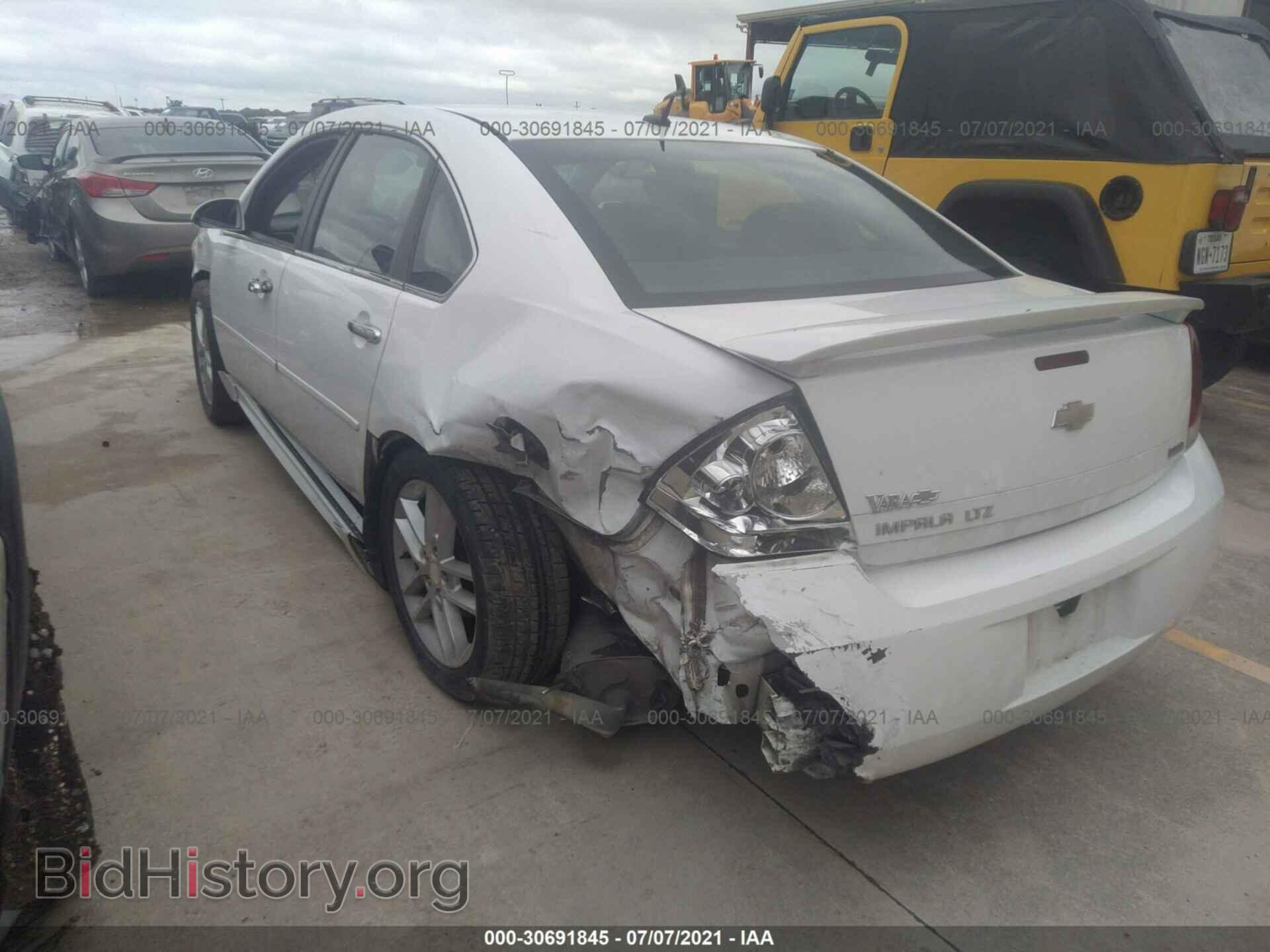 2013 CHEVROLET IMPALA - VIN: 2G1WC5E32D1237979 - Фото 3