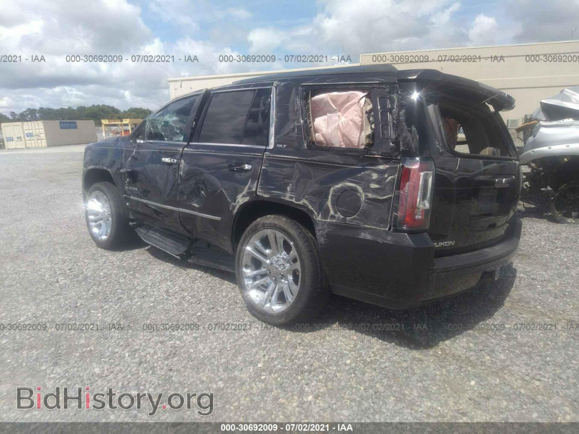 2017 GMC YUKON - VIN: 1GKS2BKC8HR136829 - Фото 3