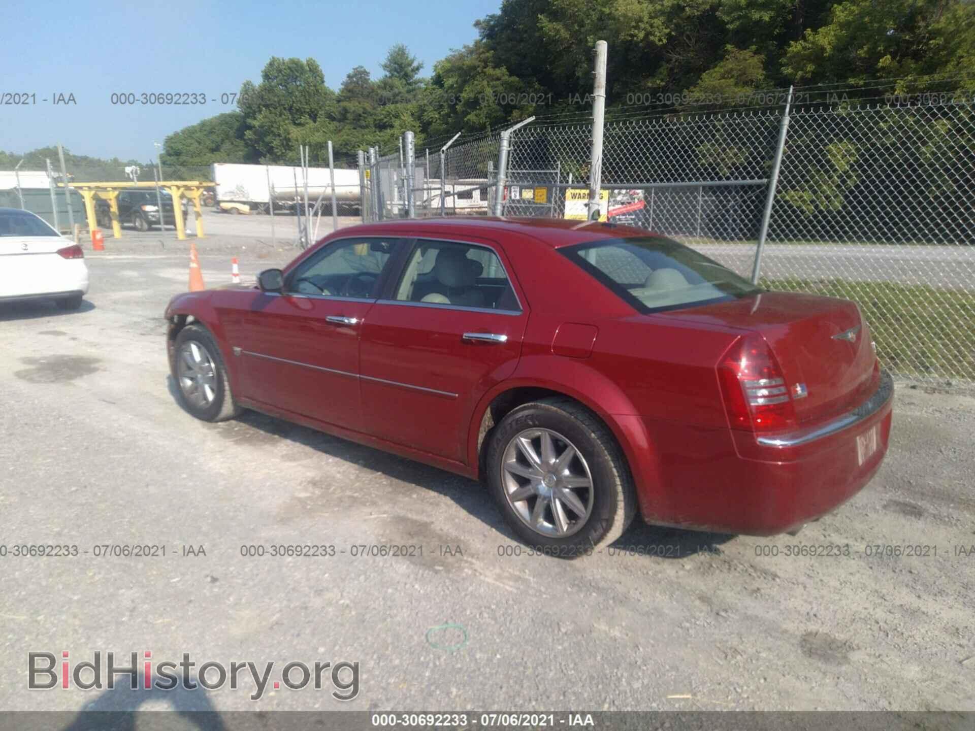 2007 CHRYSLER 300 - VIN: 2C3KA63HX7H896988 - Фото 3