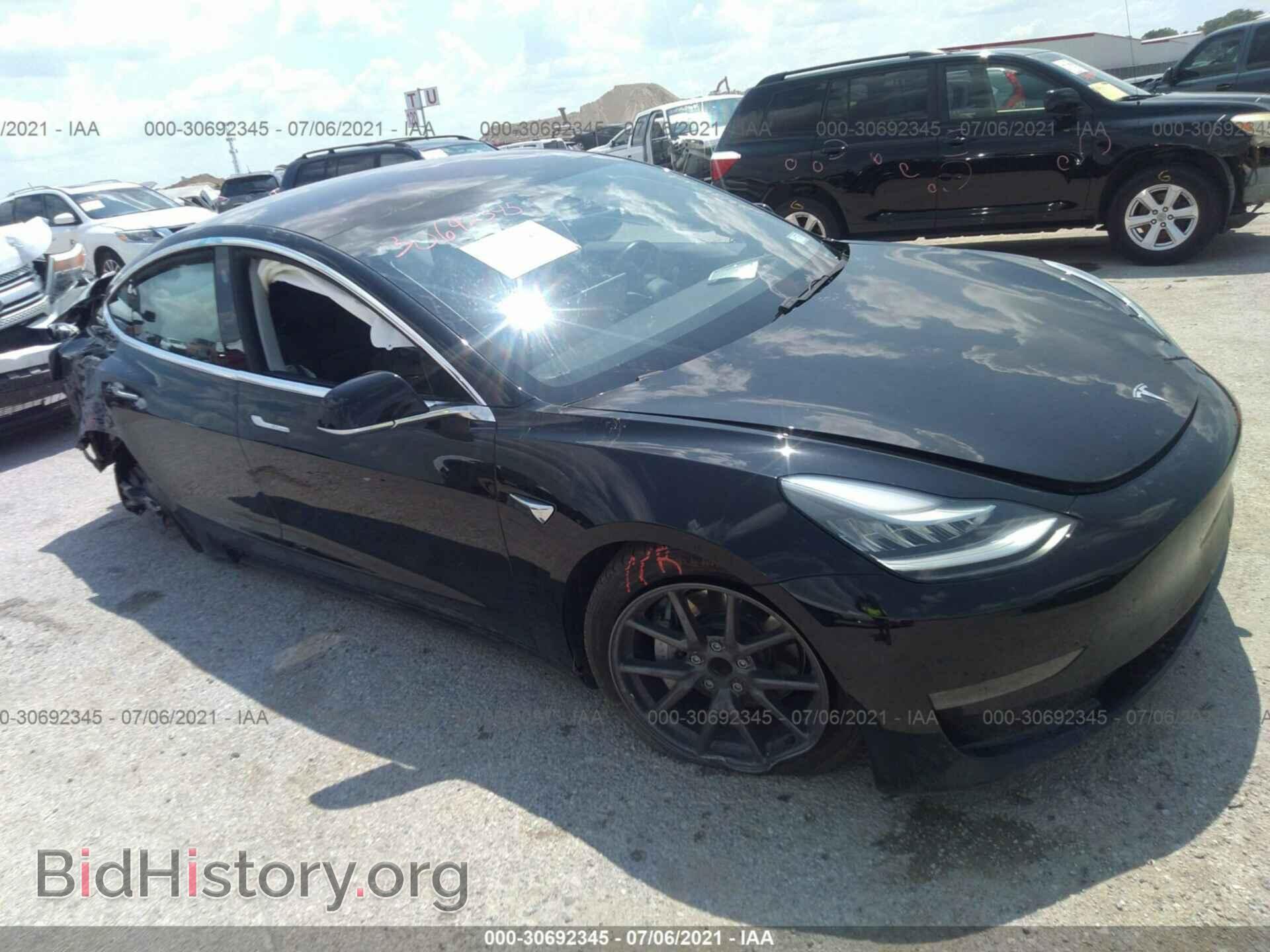 Фотография 5YJ3E1EA5JF171559 - TESLA MODEL 3 2018