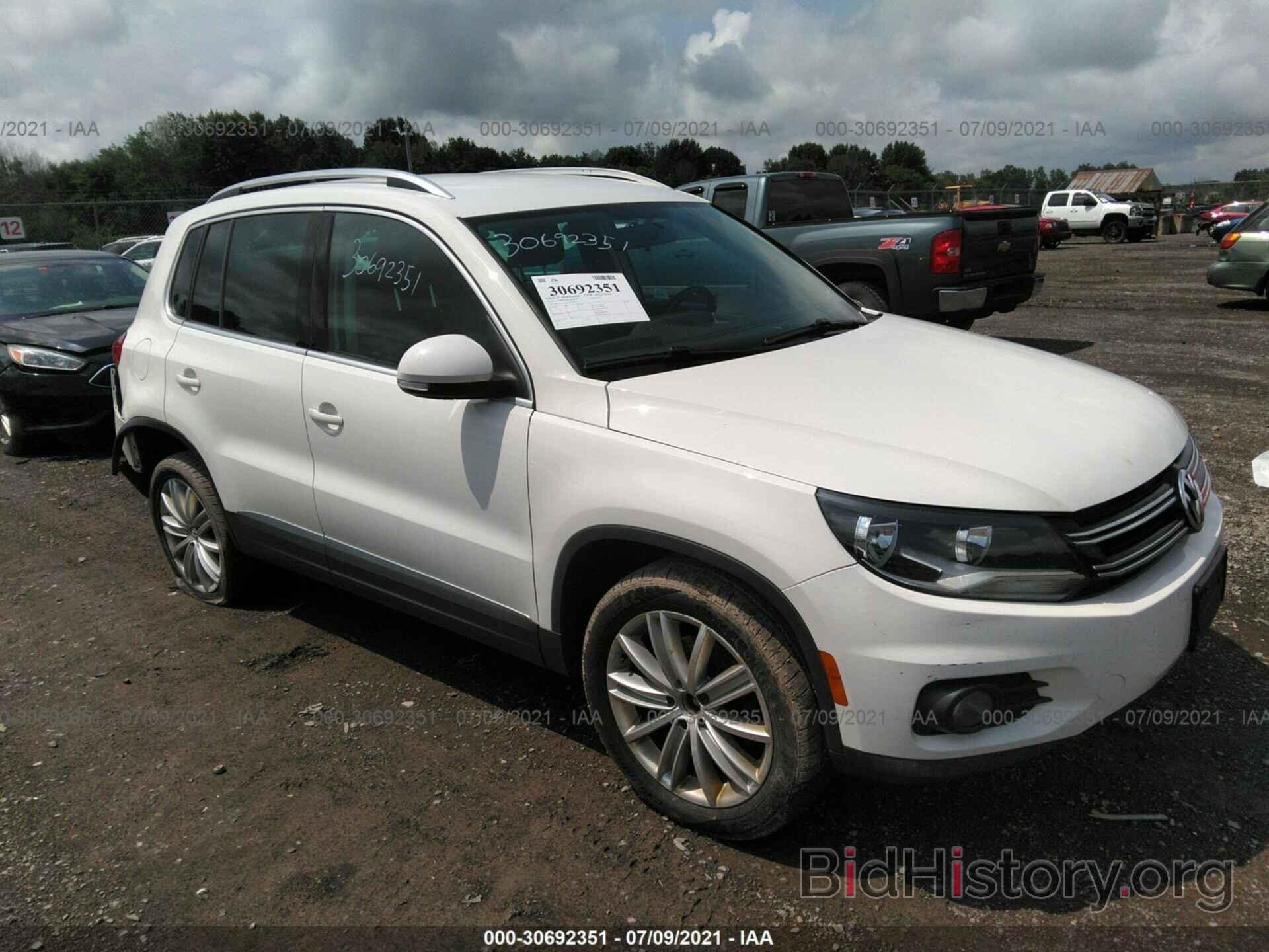 Фотография WVGAV7AX2CW592721 - VOLKSWAGEN TIGUAN 2012