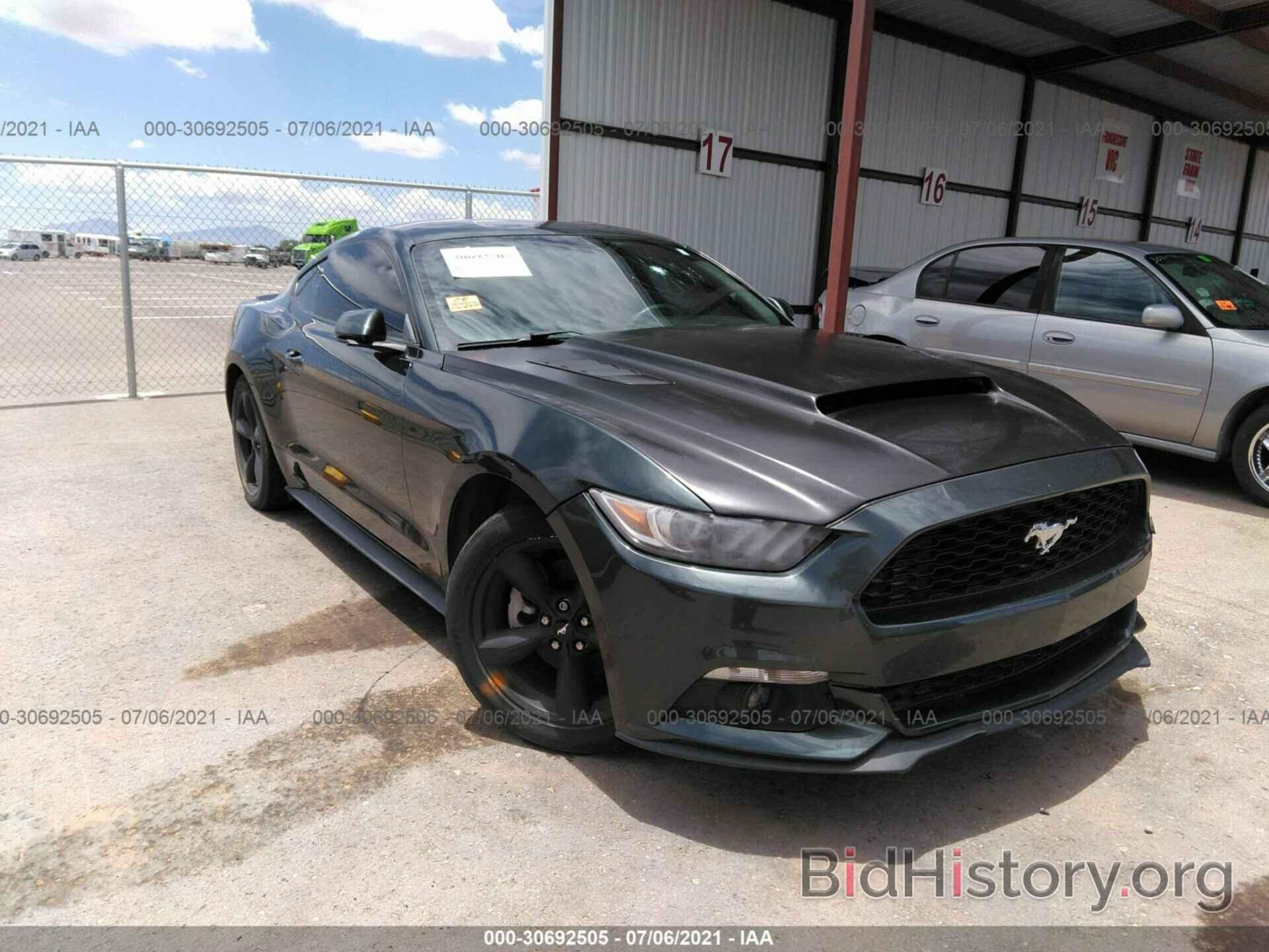 Photo 1FA6P8TH2F5425565 - FORD MUSTANG 2015