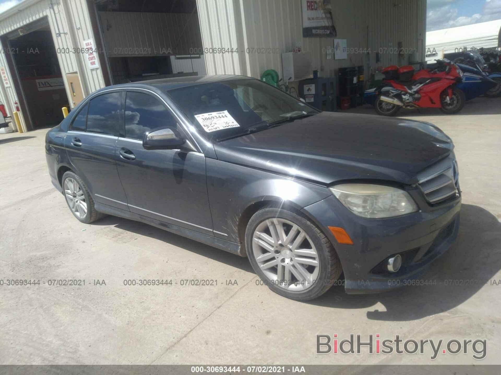 Photo WDDGF54X49R071900 - MERCEDES-BENZ C-CLASS 2009