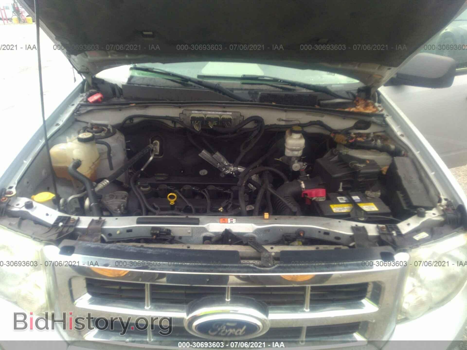 2011 FORD ESCAPE - VIN: 1FMCU0D7XBKA87630 - Фото 10