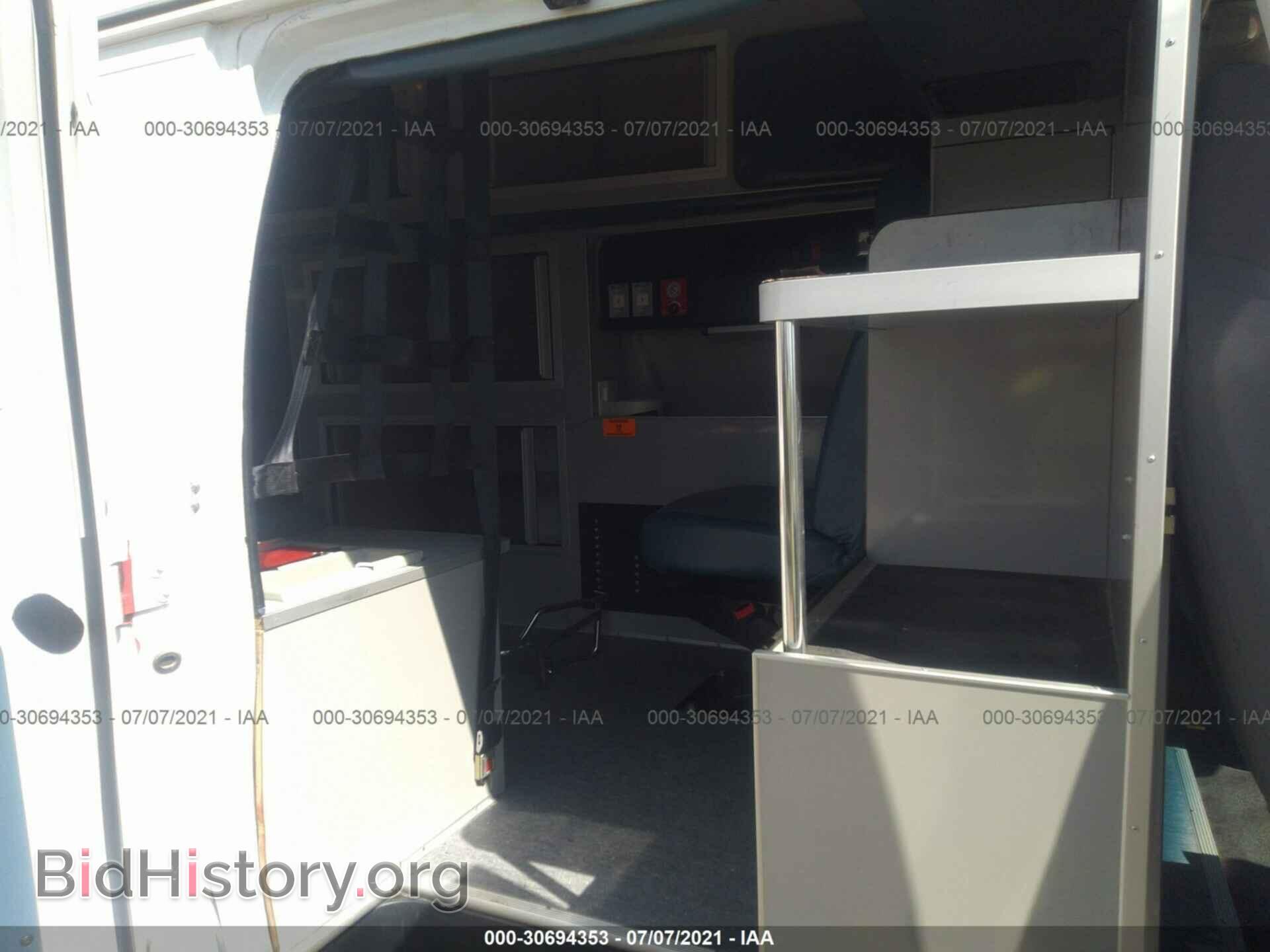 2011 FORD ECONOLINE CARGO VAN - VIN: 1FDSS3ES7BDA26147 - Фото 8